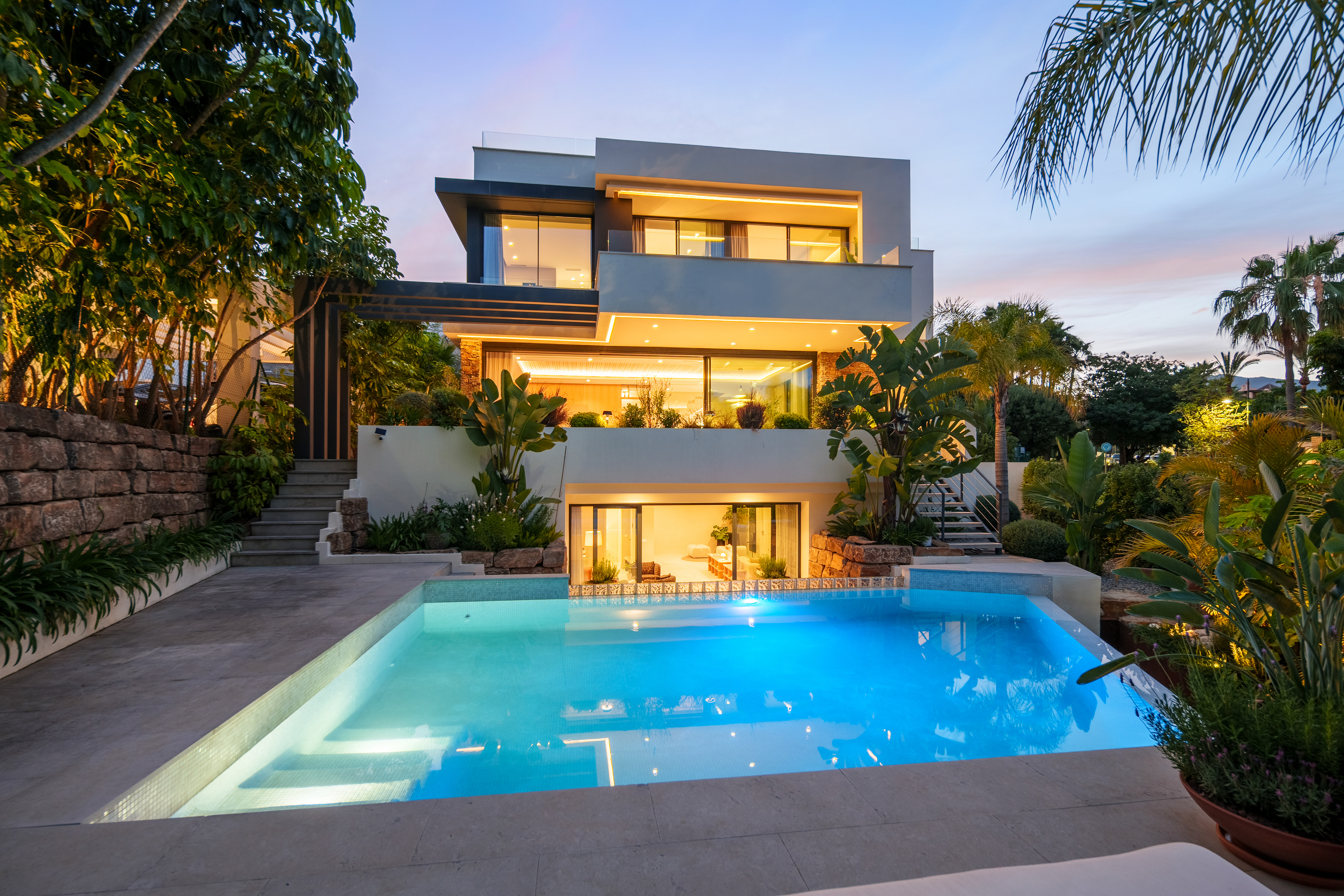 Elegant modern villa in El Campanario