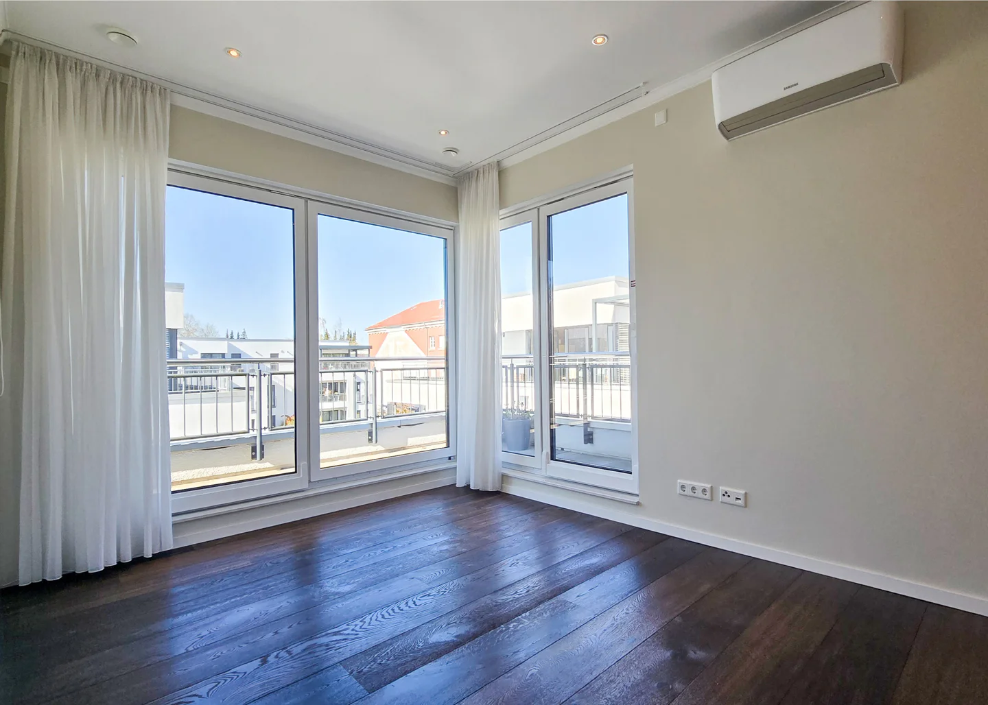Ein Zuhause zum Ankommen und Bleiben – ca. 178 m² Wohnfläche inkl. Terrasse - Photo 2