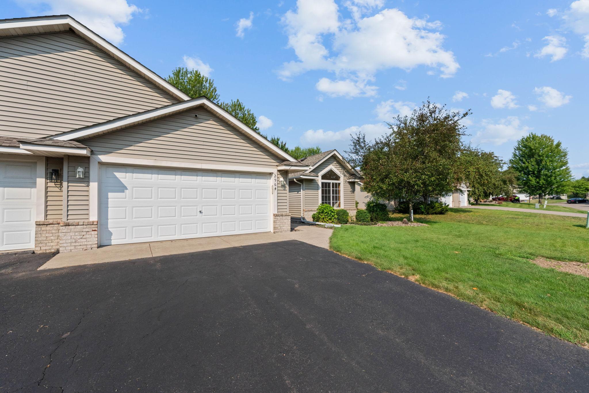 Move-In Ready 2-Bed Woodbury Twin Home with One-Level Living