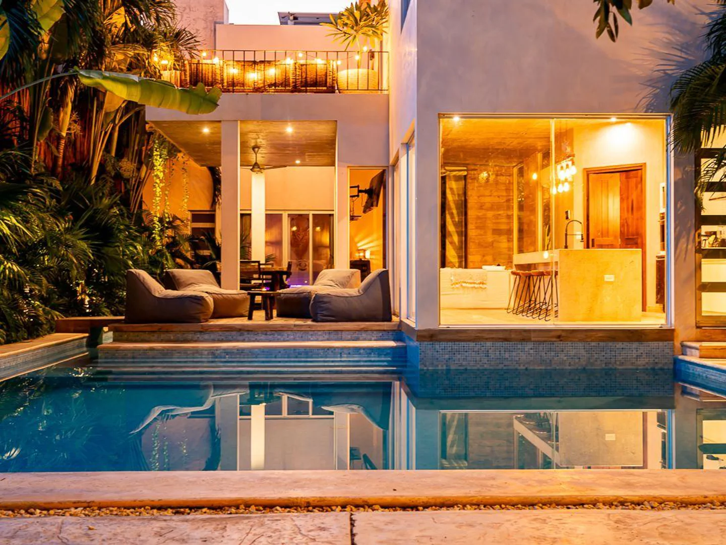 Turnkey 5 Bedroom Luxury Villa Minutes from the Beach 4