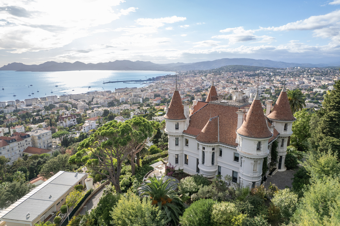 Louis XIII Château – A historic property with exceptional panoramic views in Cannes