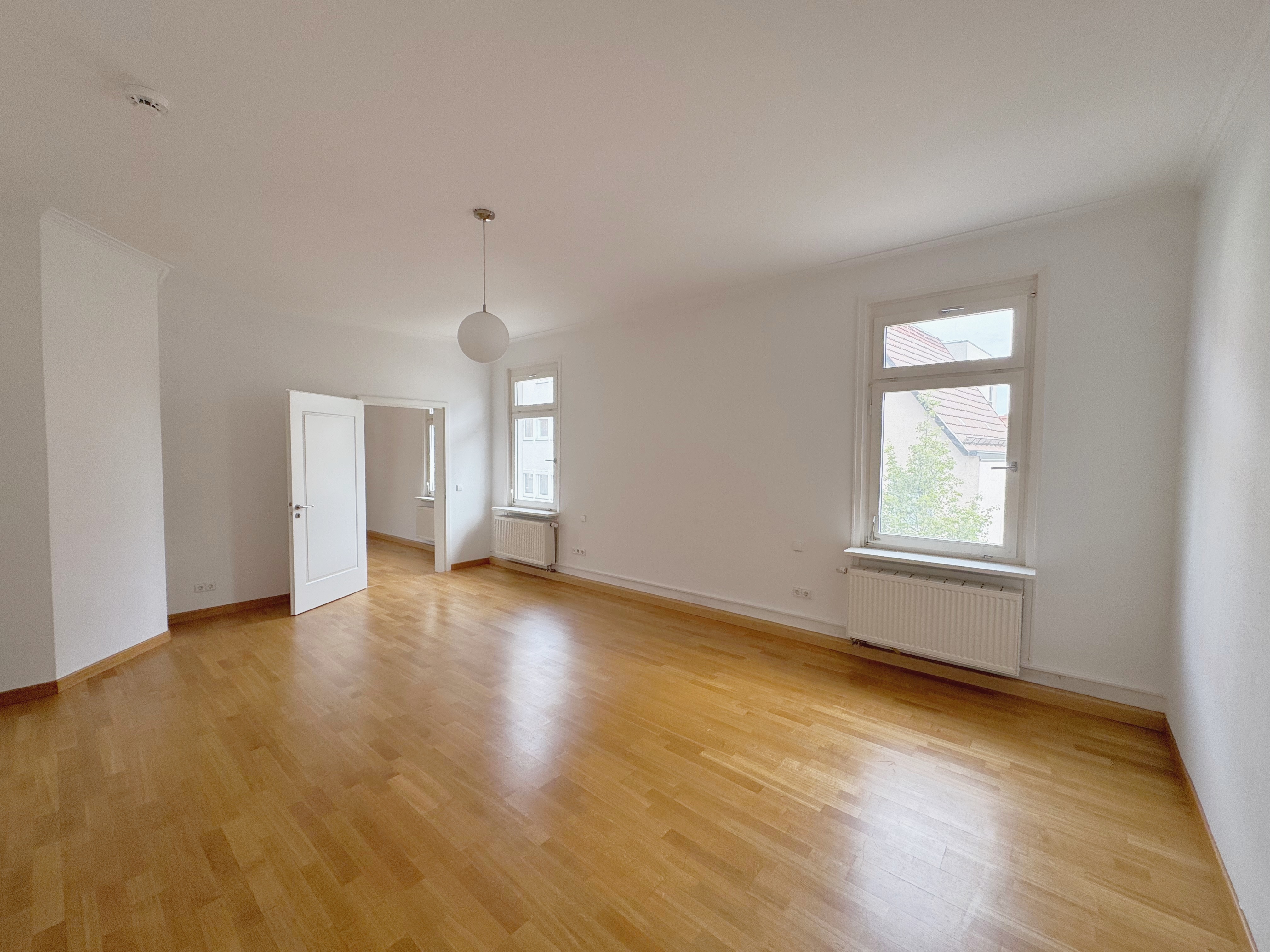 Einzigartiger Charme trifft moderne Nutzung: schöne 5-Zimmer Wohnung im Herzen Pfullingens