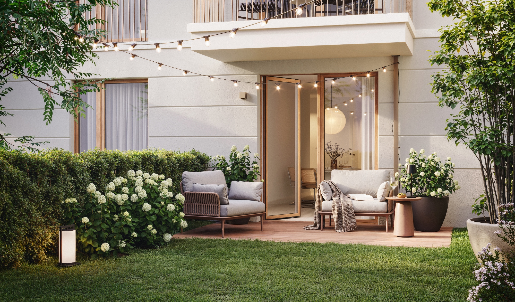 Terrace flat in a quiet courtyard setting