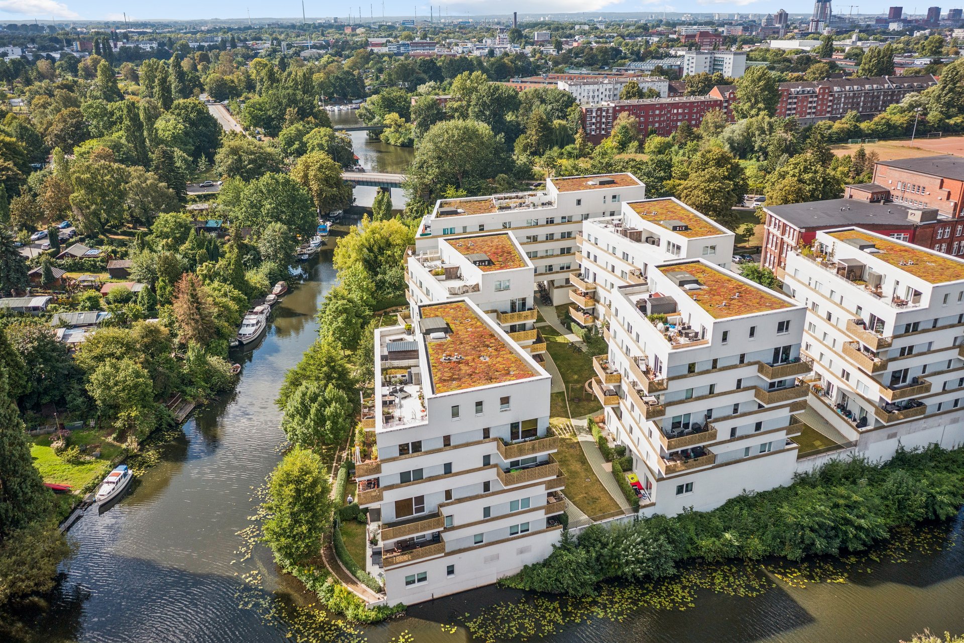 Zentral wohnen. Naturnah leben. Ihr modernes Zuhause an der Bille.