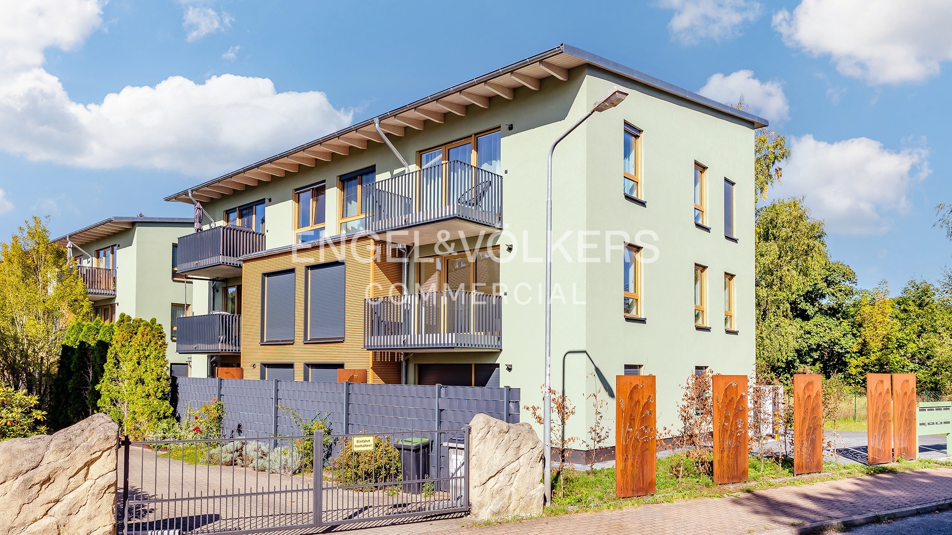 A hassle-free investment just outside Berlin – KfW-55 new-build standard