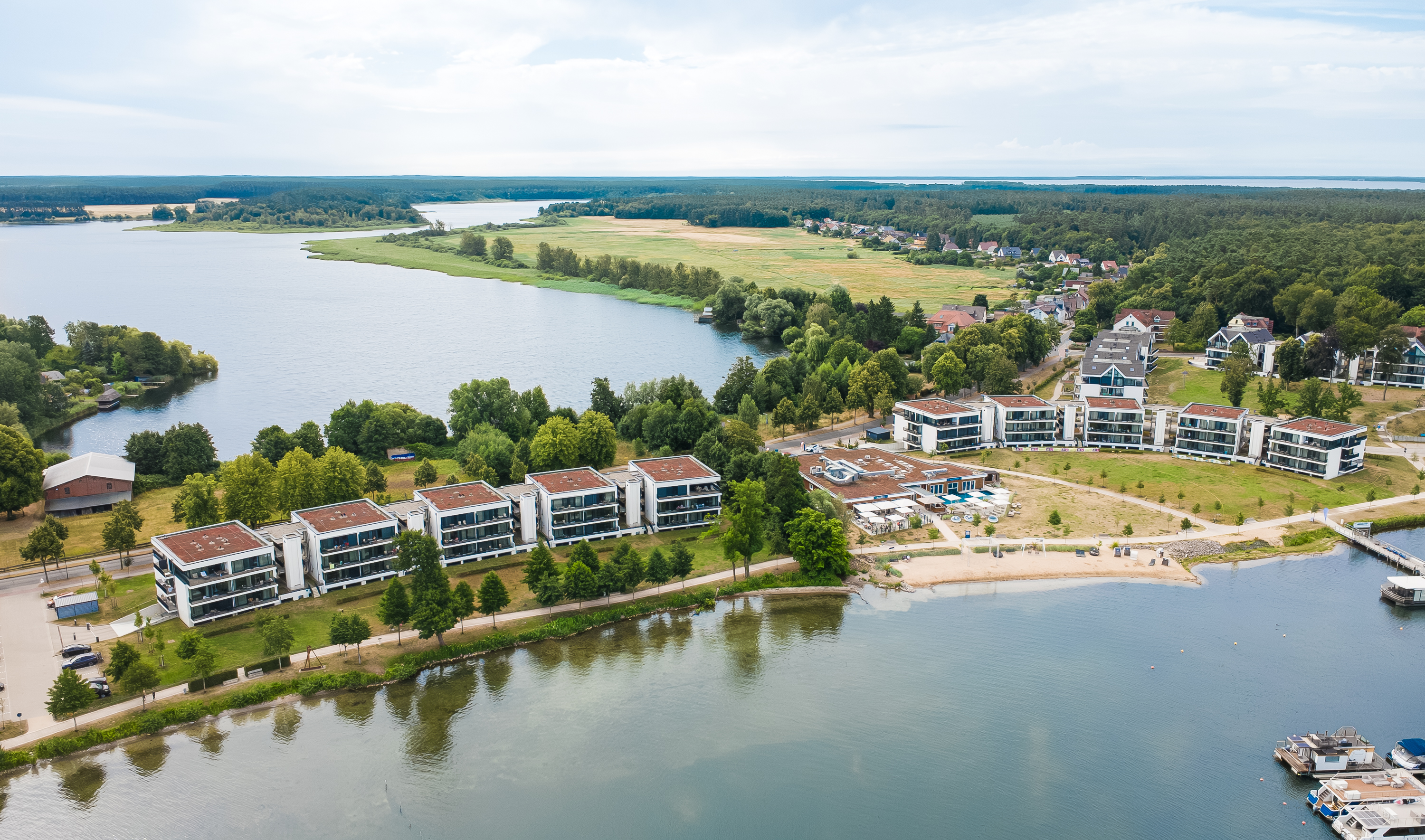 Modernes Apartment am Wasser in Waren (Müritz)