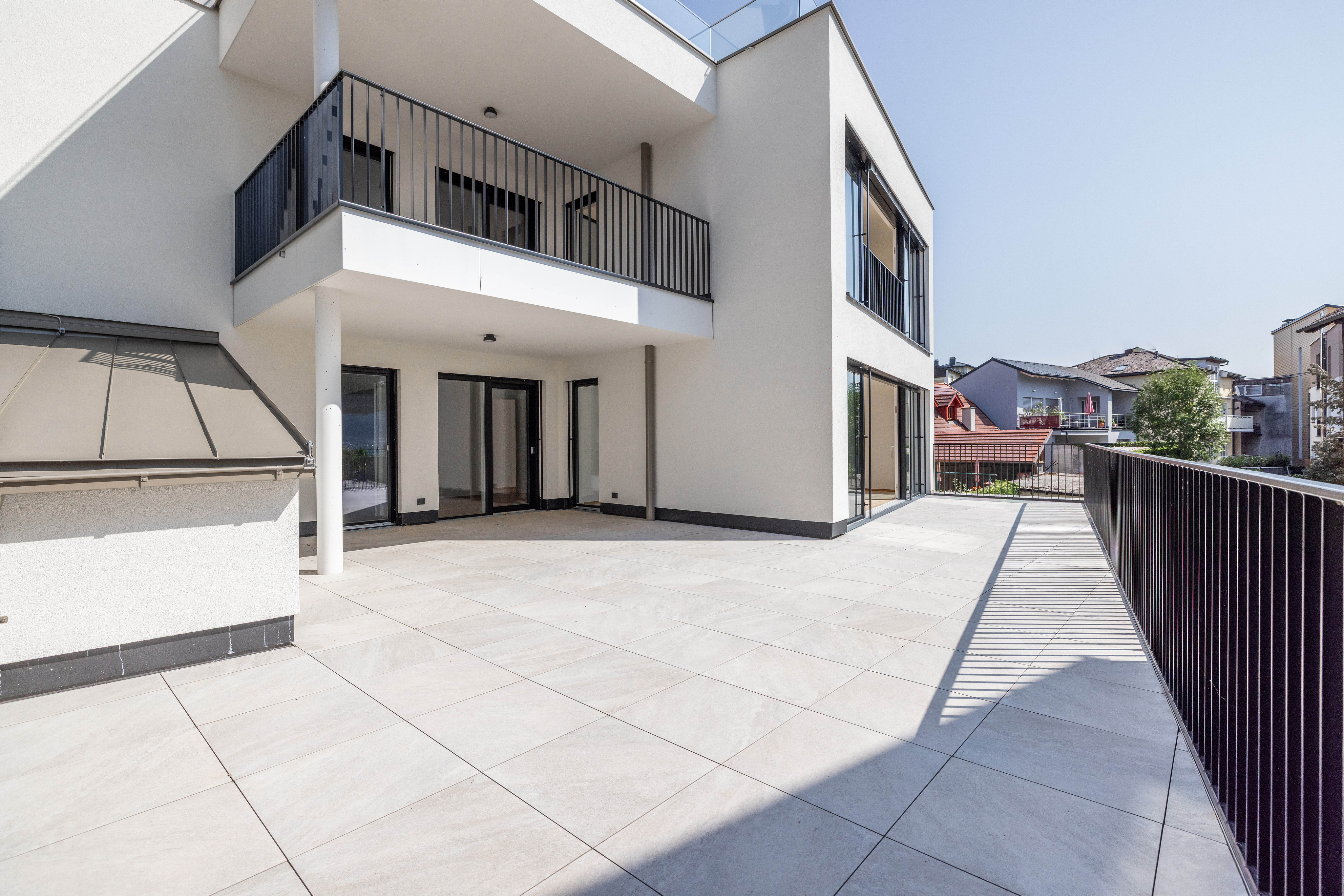 Gmunden/Top-Lage an der Esplanade: 4-Zimmer-Wohnung mit großzügigen Freiflächen und Terrassengarten