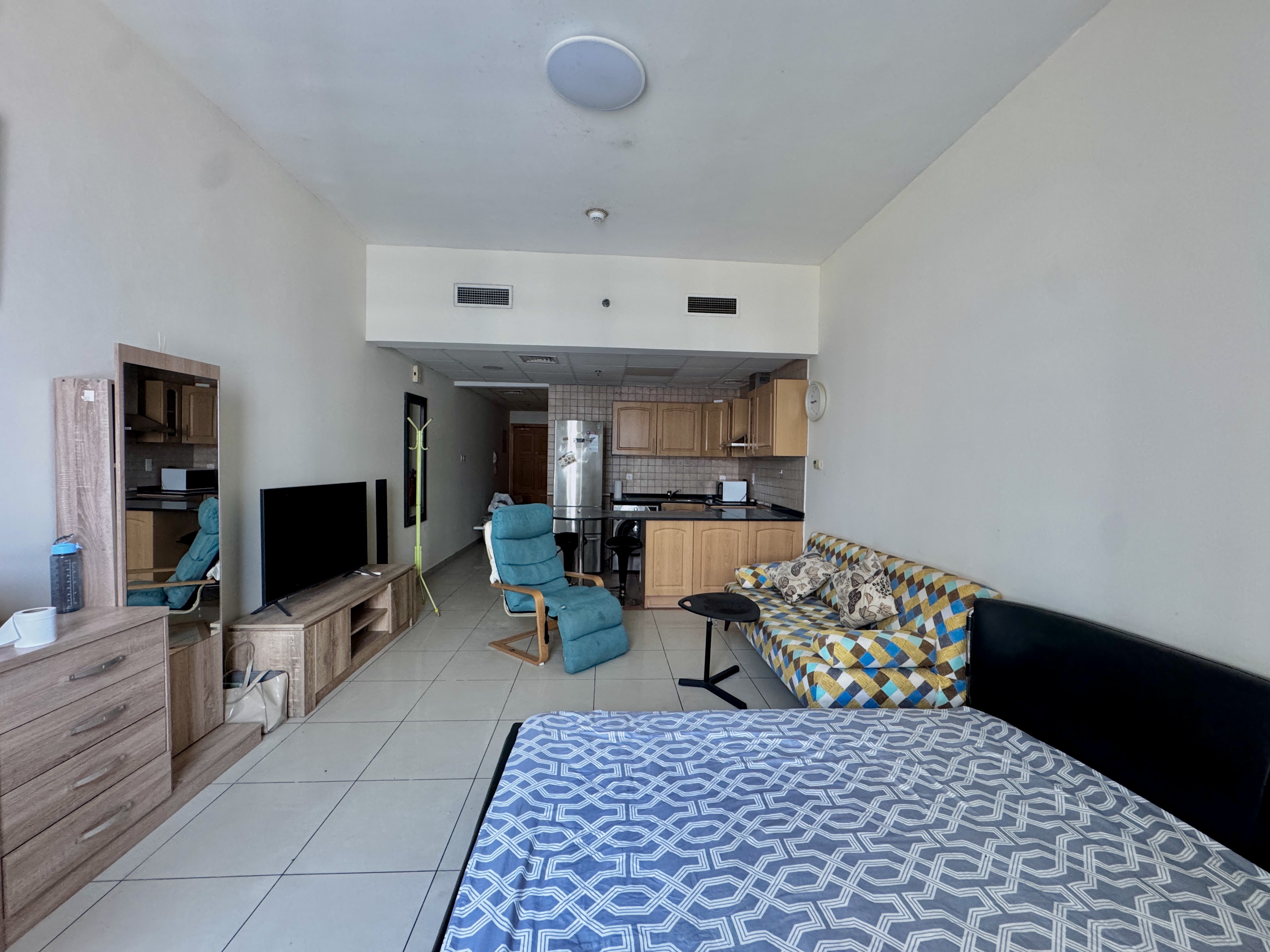 FULLY FURNISHED I CLOSE TO METRO I HIGH FLOOR
