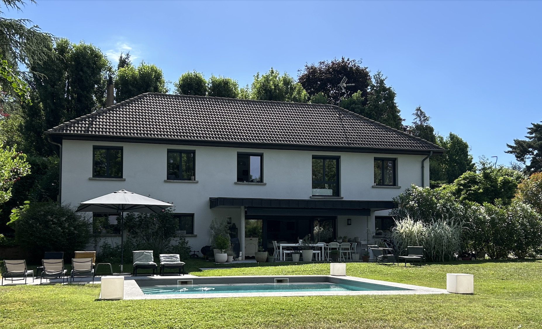 Exceptional property in Limonest