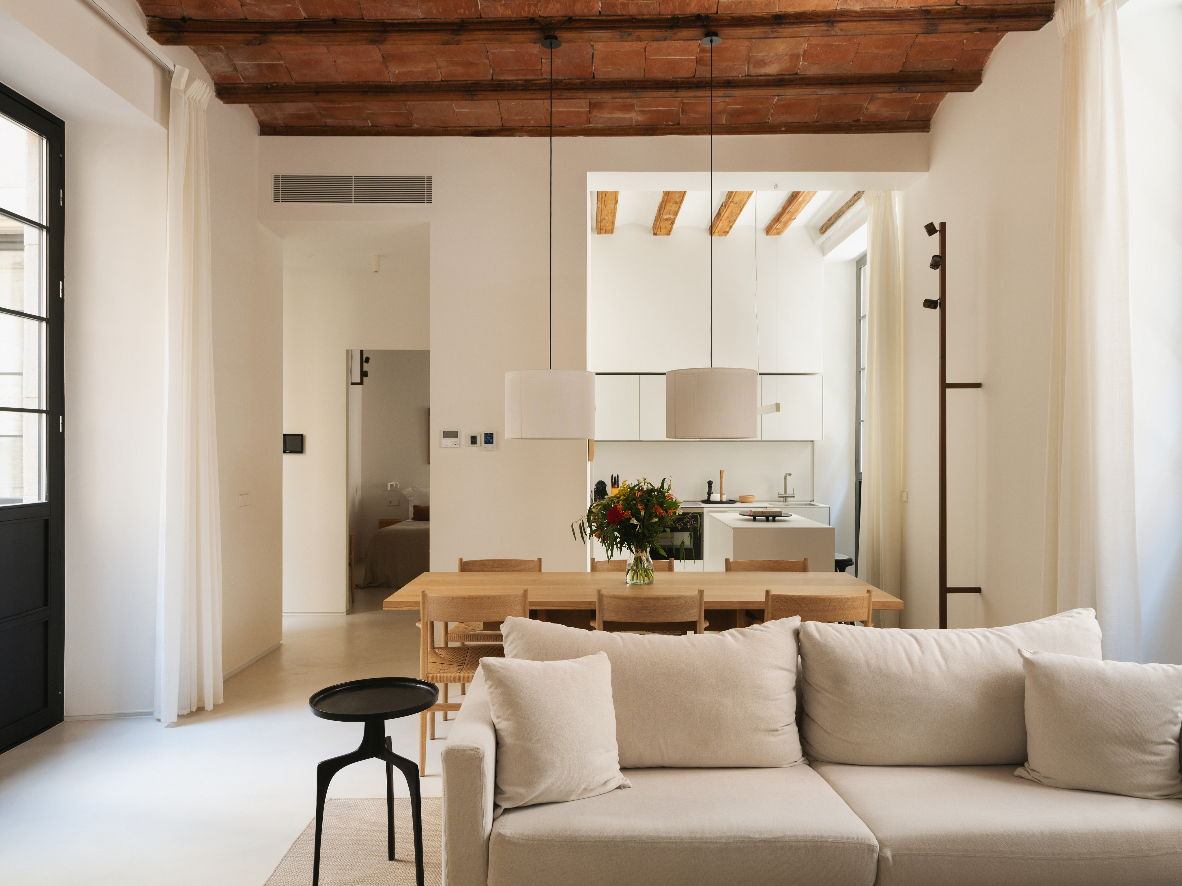 Exklusive, elegante renovierte Wohnung in Anlage mit Gemeinschaftsbereichen