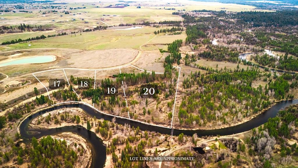 Extraordinary Riverfront Homesite in River Ranch