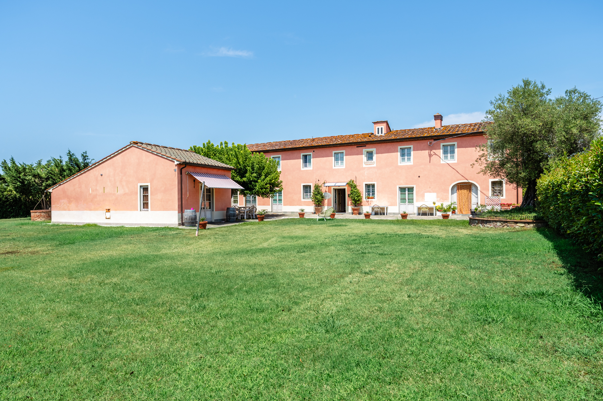 A Tuscan retreat blending charm, nature, and hospitality