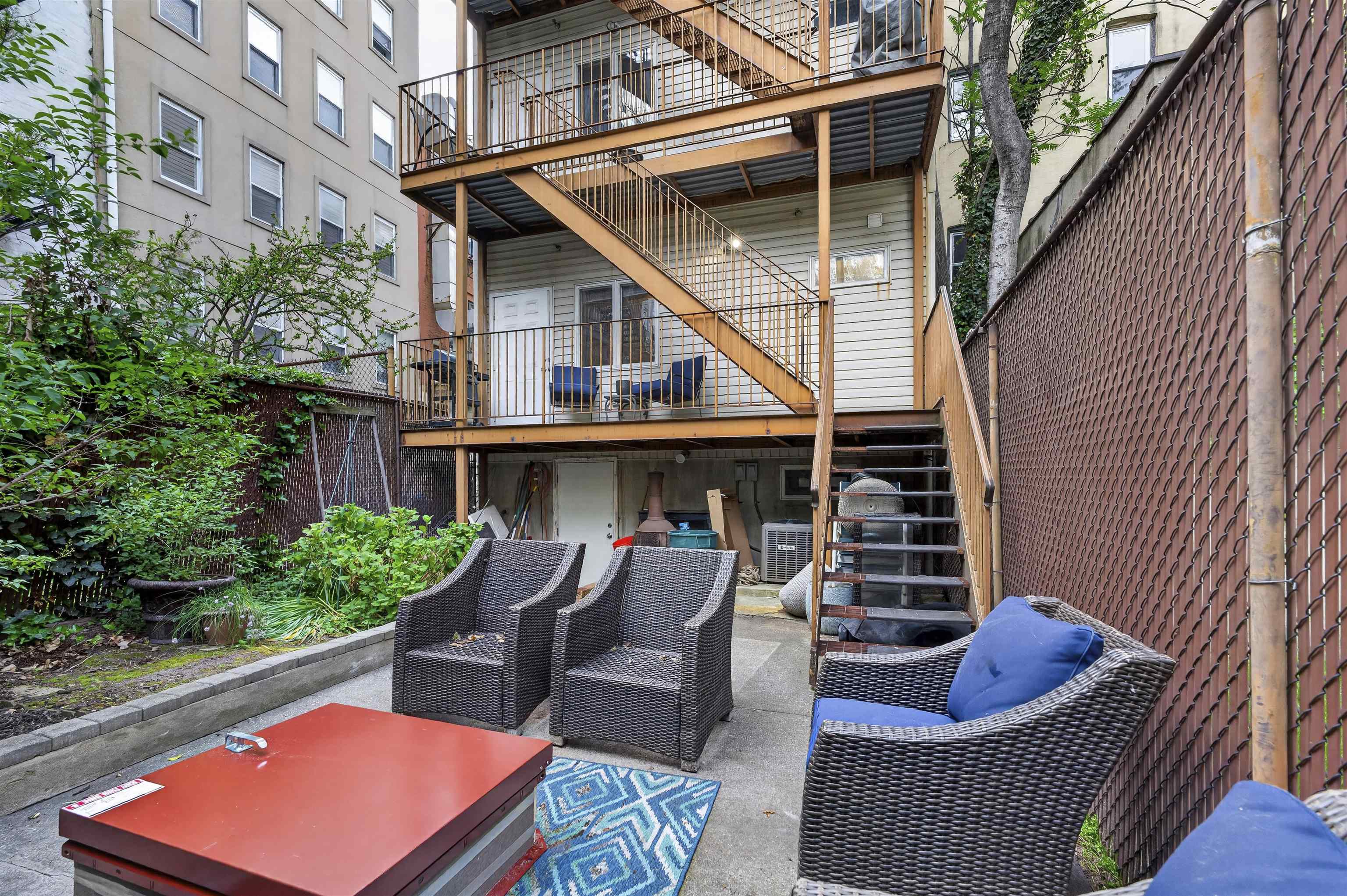 Beautiful Condo with Private Yard!