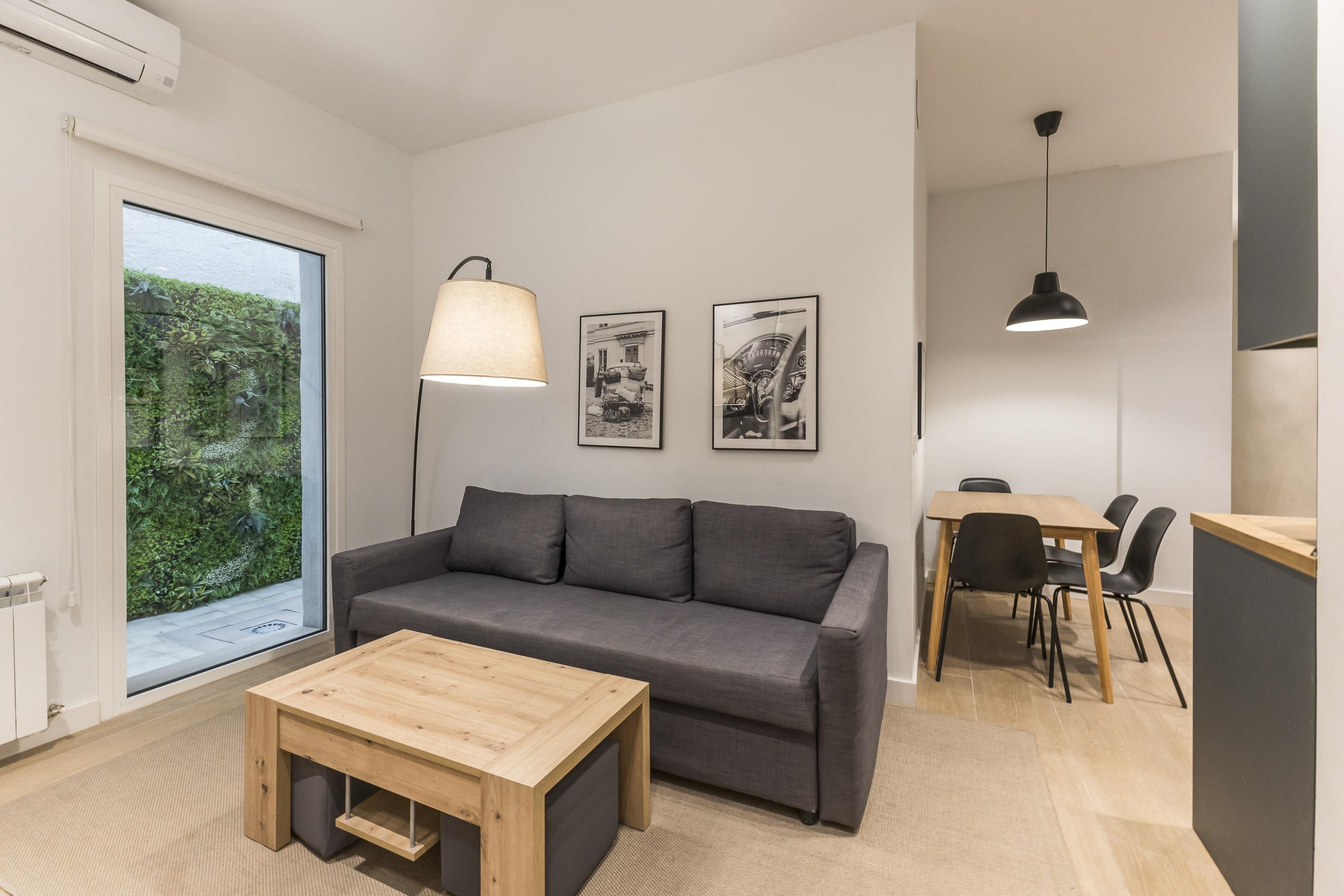 Furnished flat near María de Molina