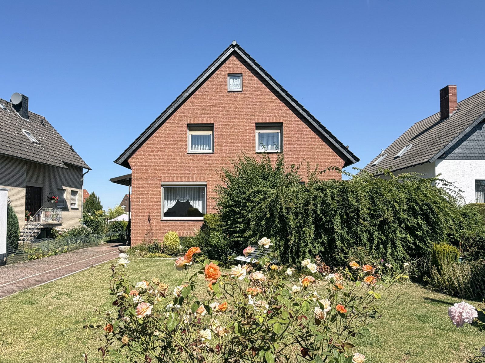 Freistehendes Haus im Ortskern sucht kreative Hände