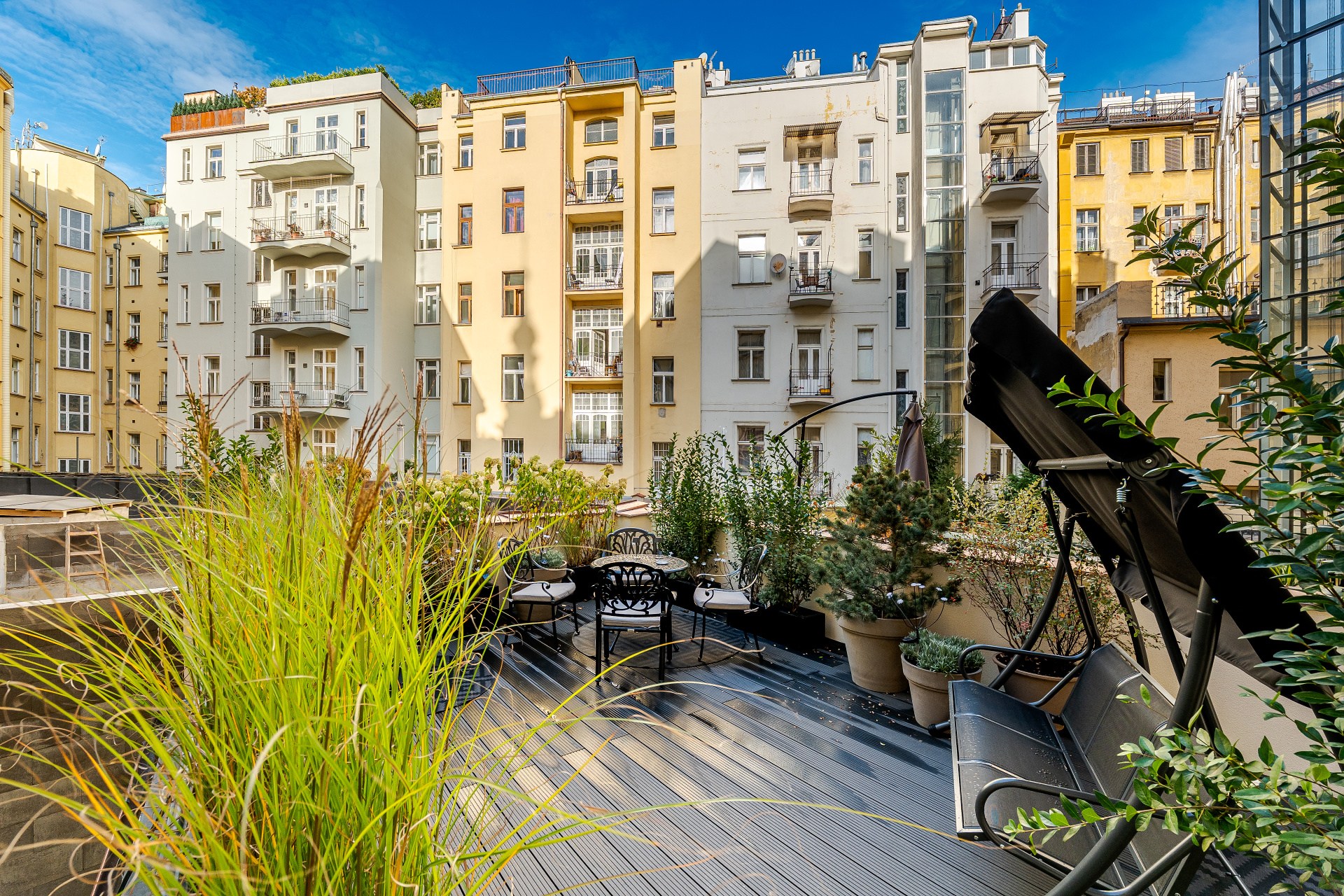 Rent a 3+kt apartment with terrace and parking