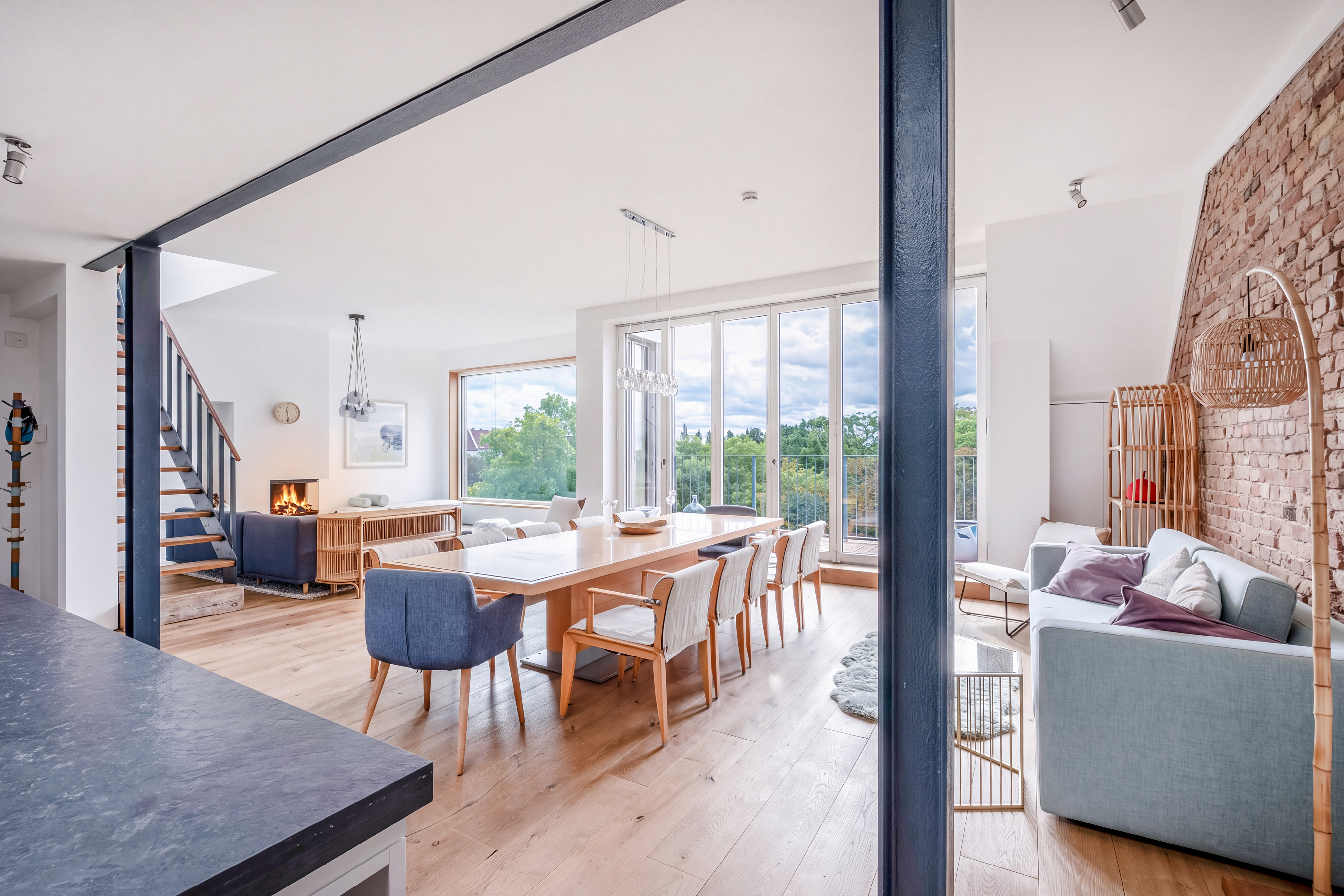 Above Gleimkiez rooftops: Stylish penthouse dream with panoramic views [AI-modified]
