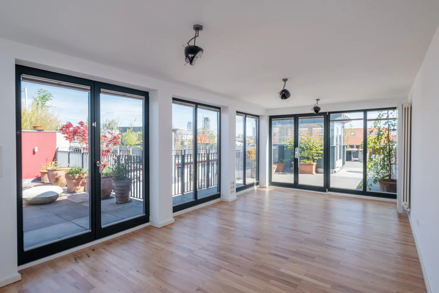 Einzigartige Maisonettewohnung mit Dachterrassen und Kamin im Scheunenviertel - Foto 1