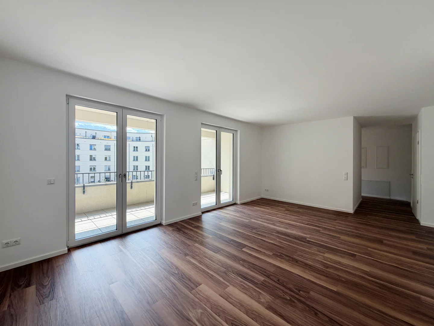 Erstbezug: Exklusive 4-Zimmer Wohnung in Karlshorst - Photo 2