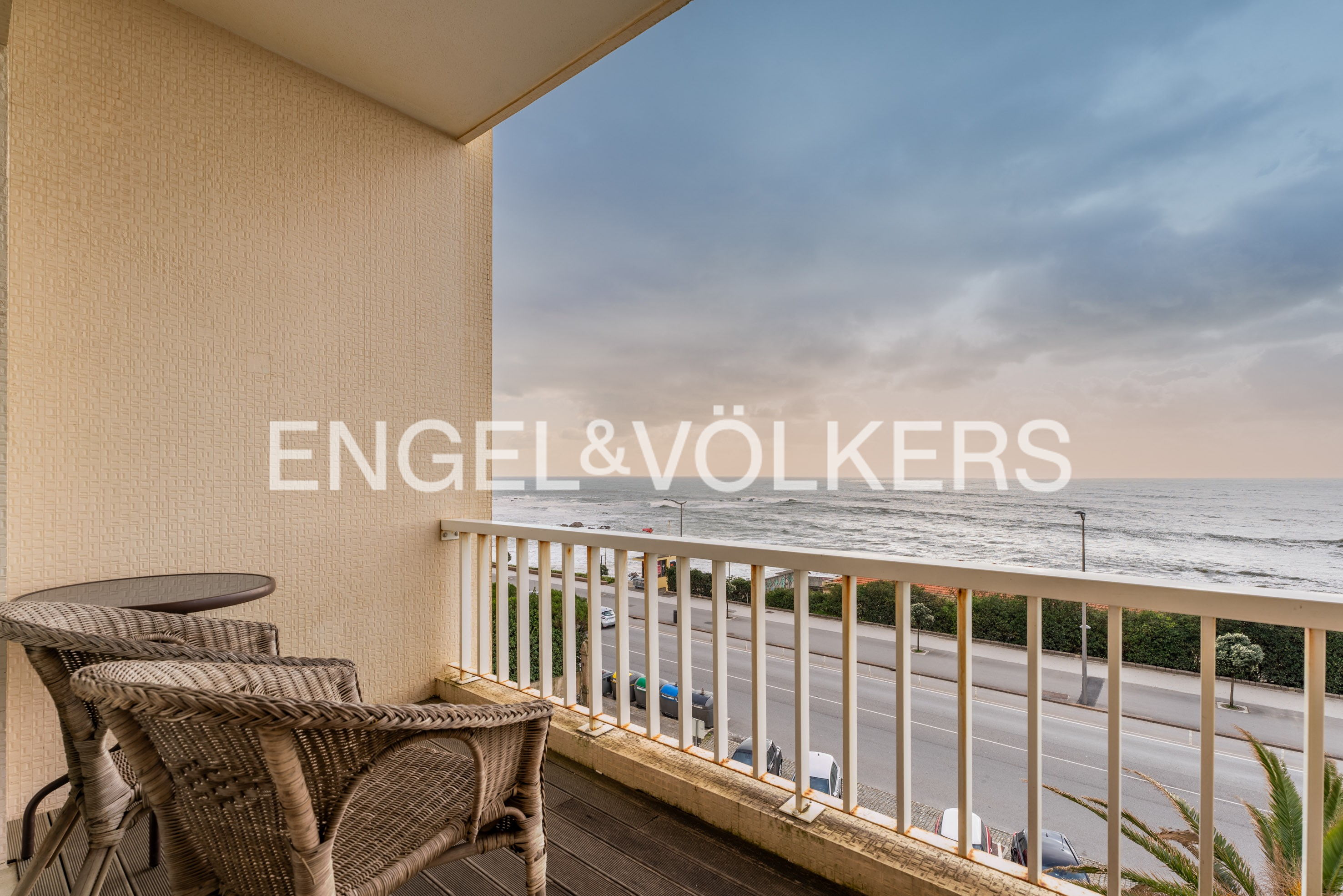 4 Bedroom Apartment in Foz with sea view