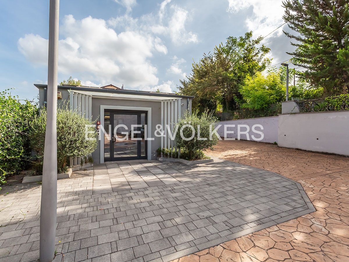 Prestigious penthouse apartment in the Eur district