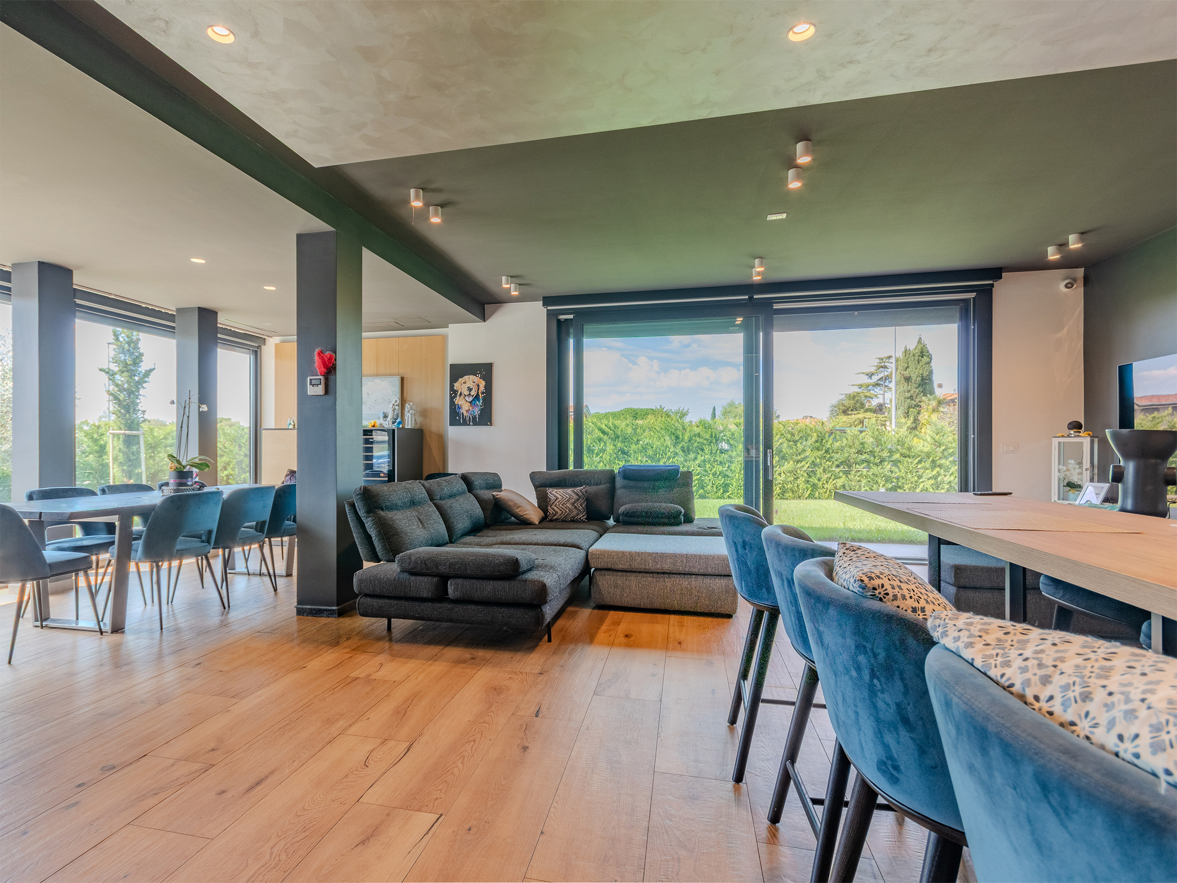 Exclusive prestigious residence
