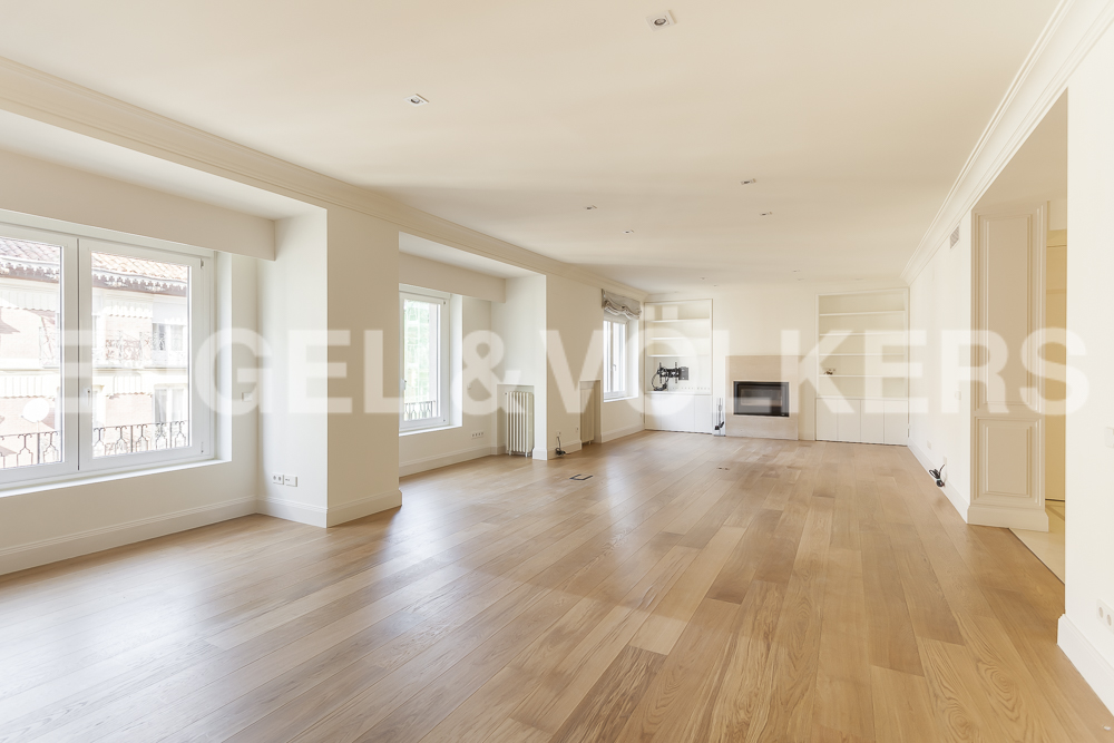 Flat with garage for rent in Calle Claudio Coello