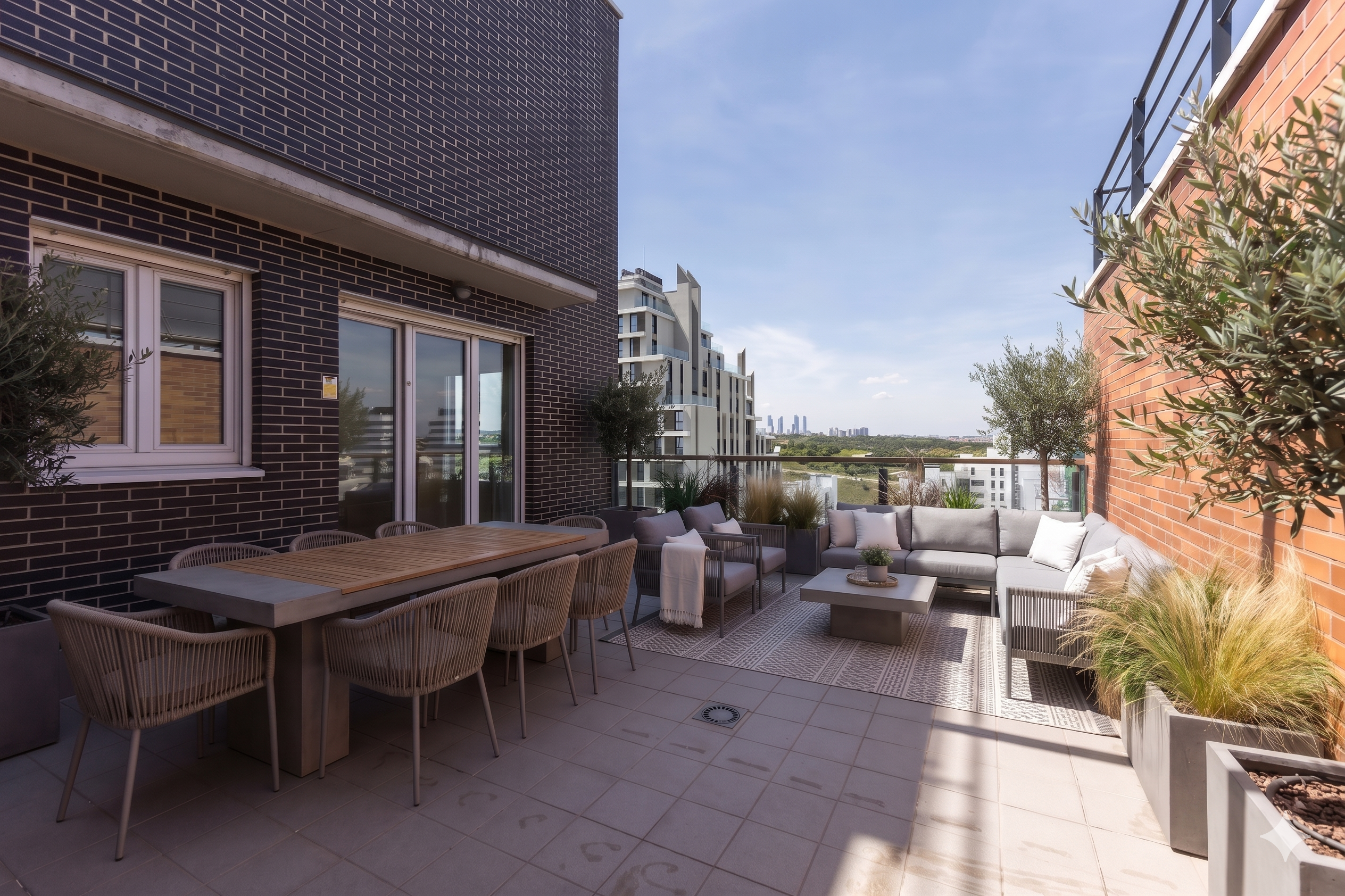 Magnificent duplex penthouse in Valdebebas