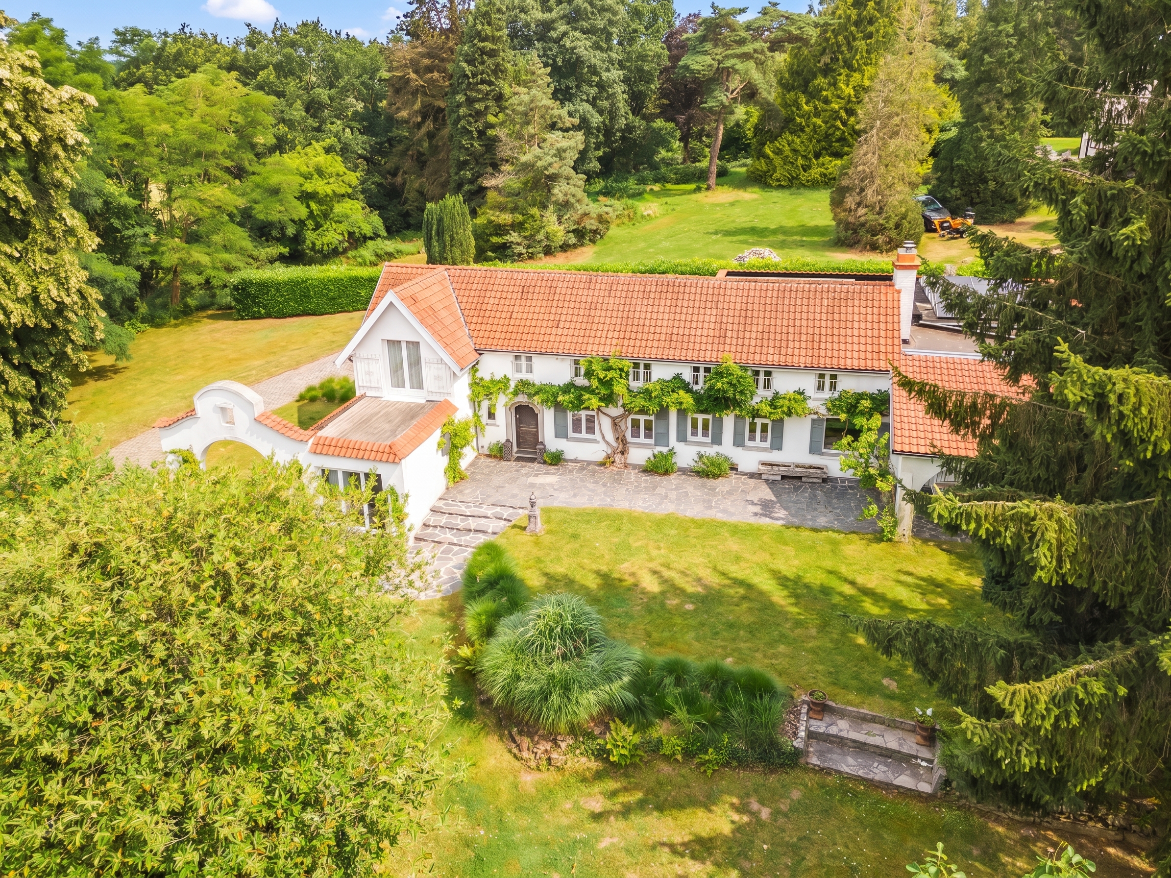 Charming 1815 villa tastefully renovated