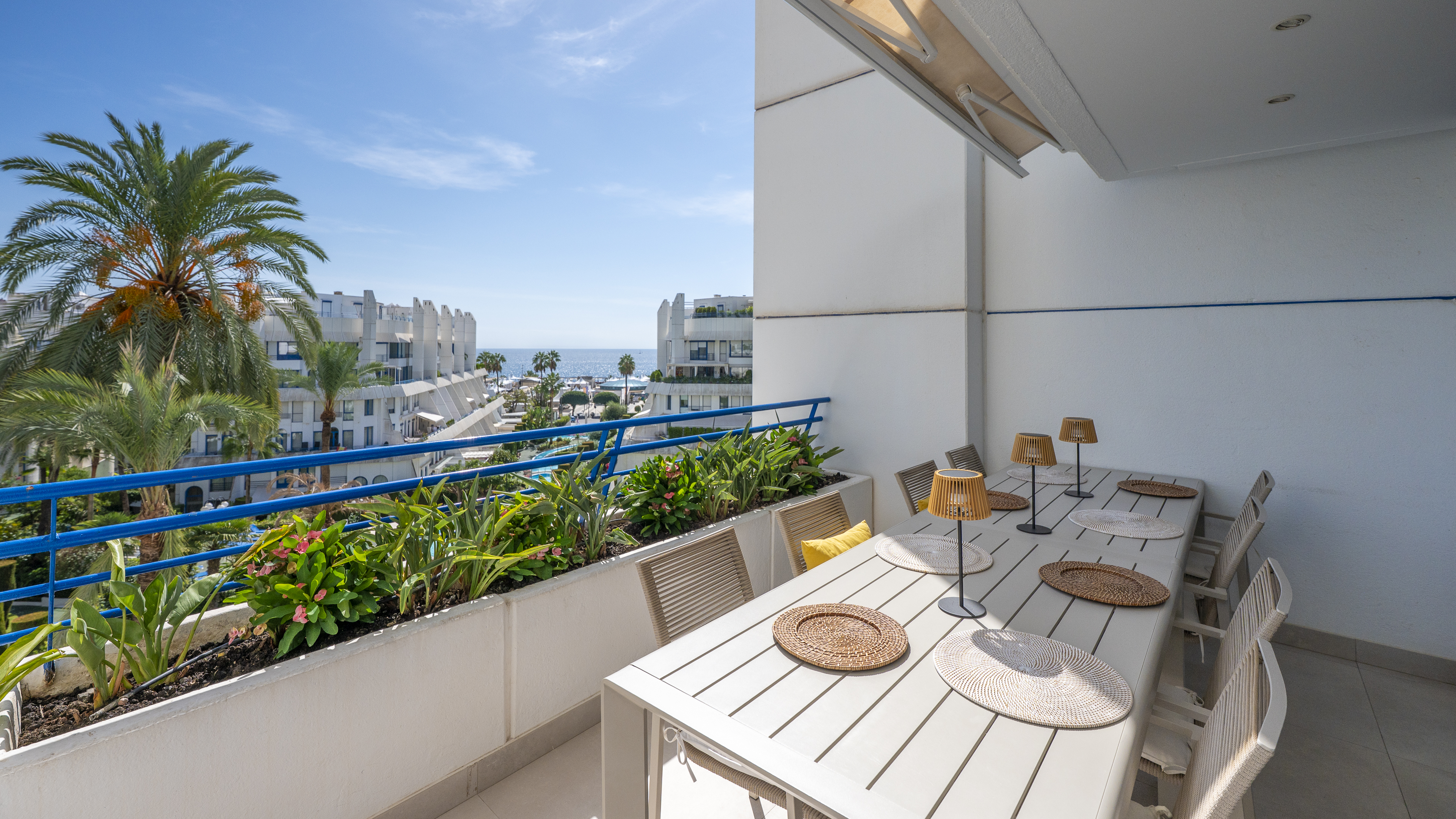 Atemberaubendes Penthouse mit Dachterrassenpool, nur wenige Schritte vom Strand und der Altstadt Marbellas entfernt