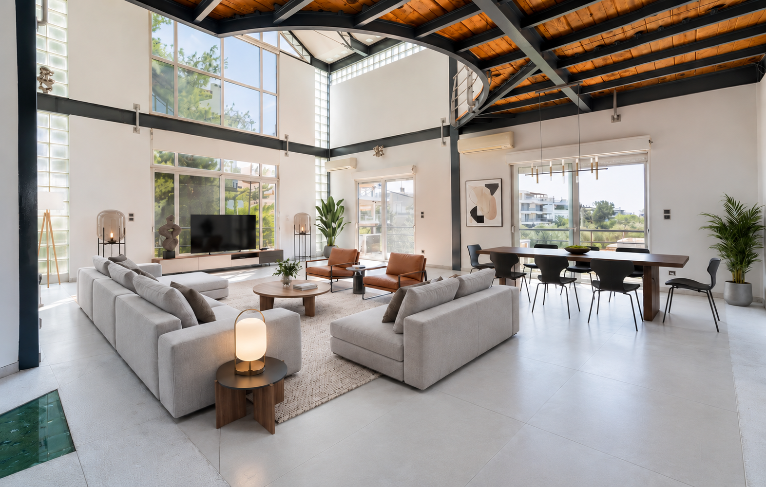 Unique duplex apartment in prime location
