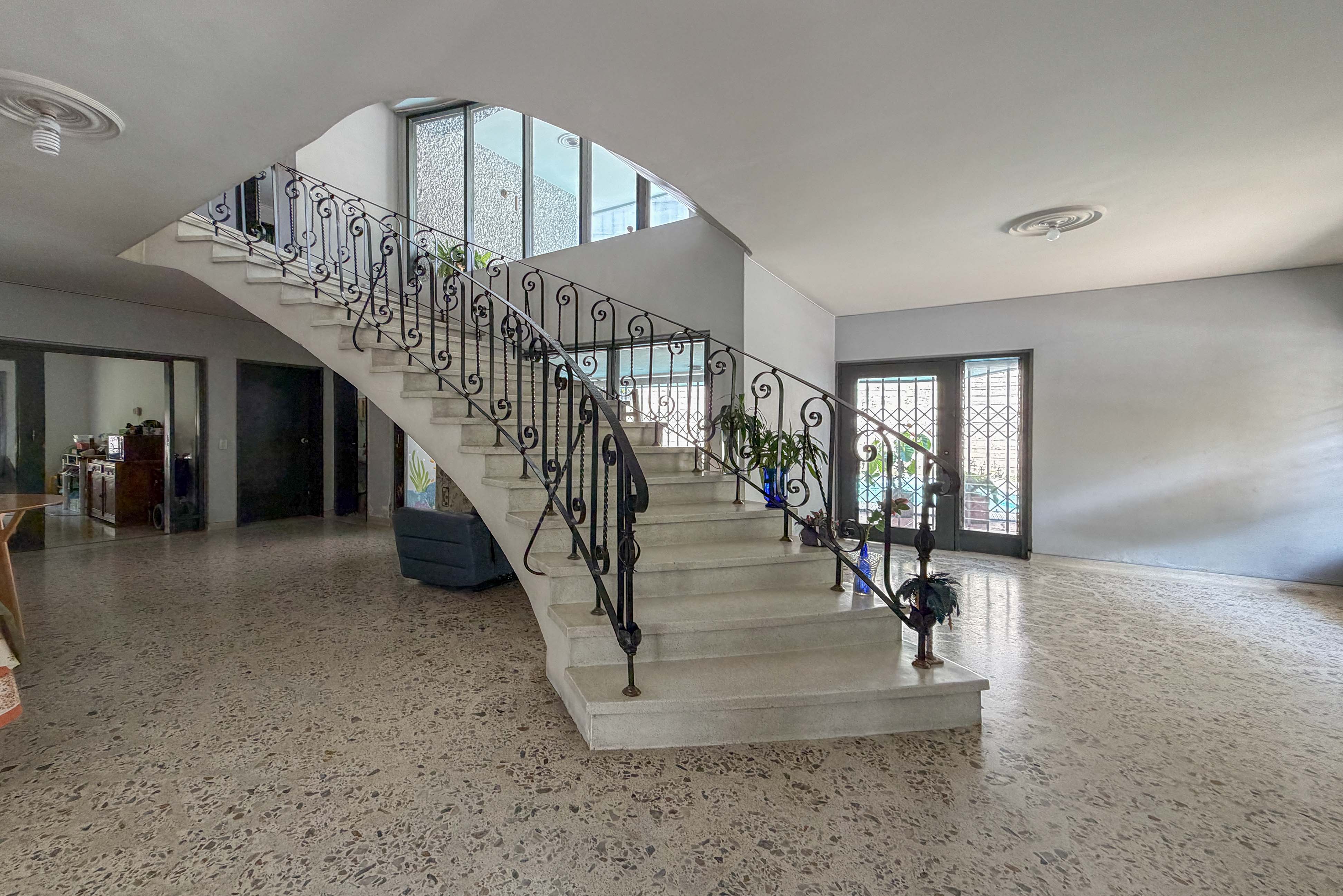 Casa con lote para venta en La Aguacatala, El Poblado