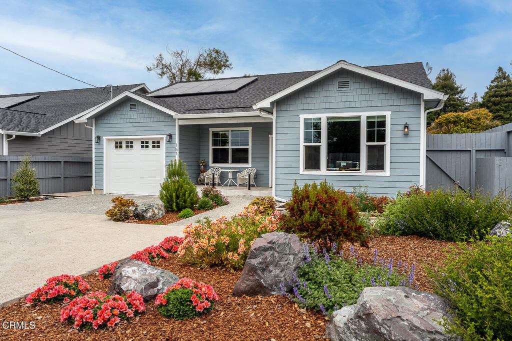 Modern Coastal Retreat with End-of-Road Privacy