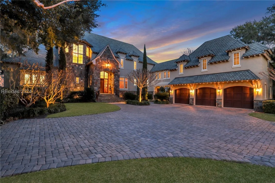 Outstanding Waterfront Estate