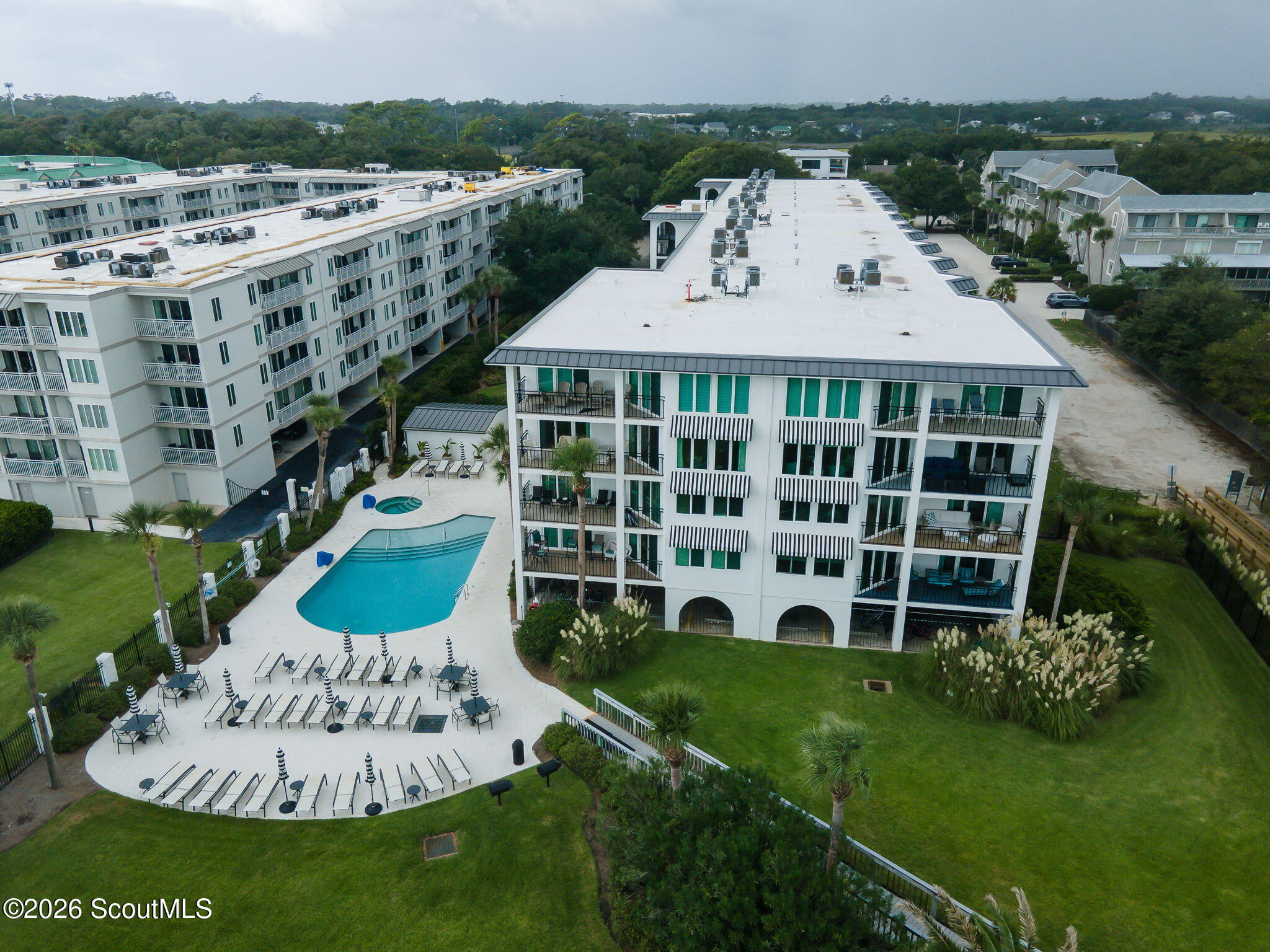 Highly desired Condo in gated North Breakers!