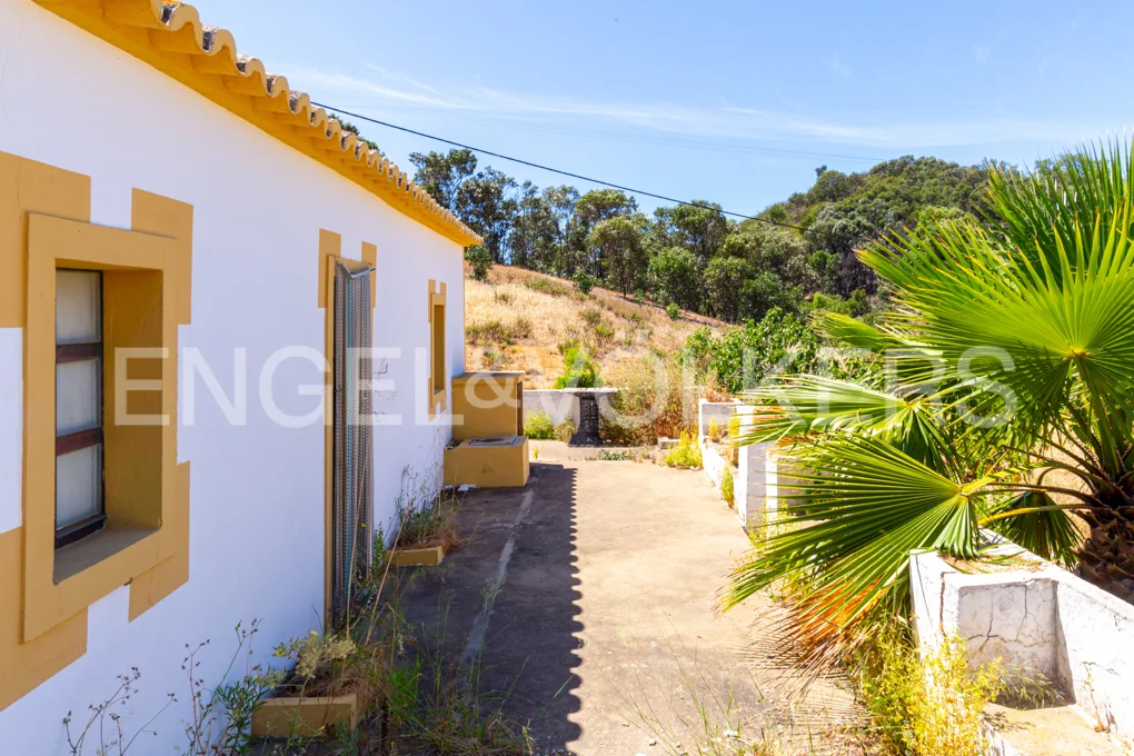 Typical Countryside property in the hills of Tavira