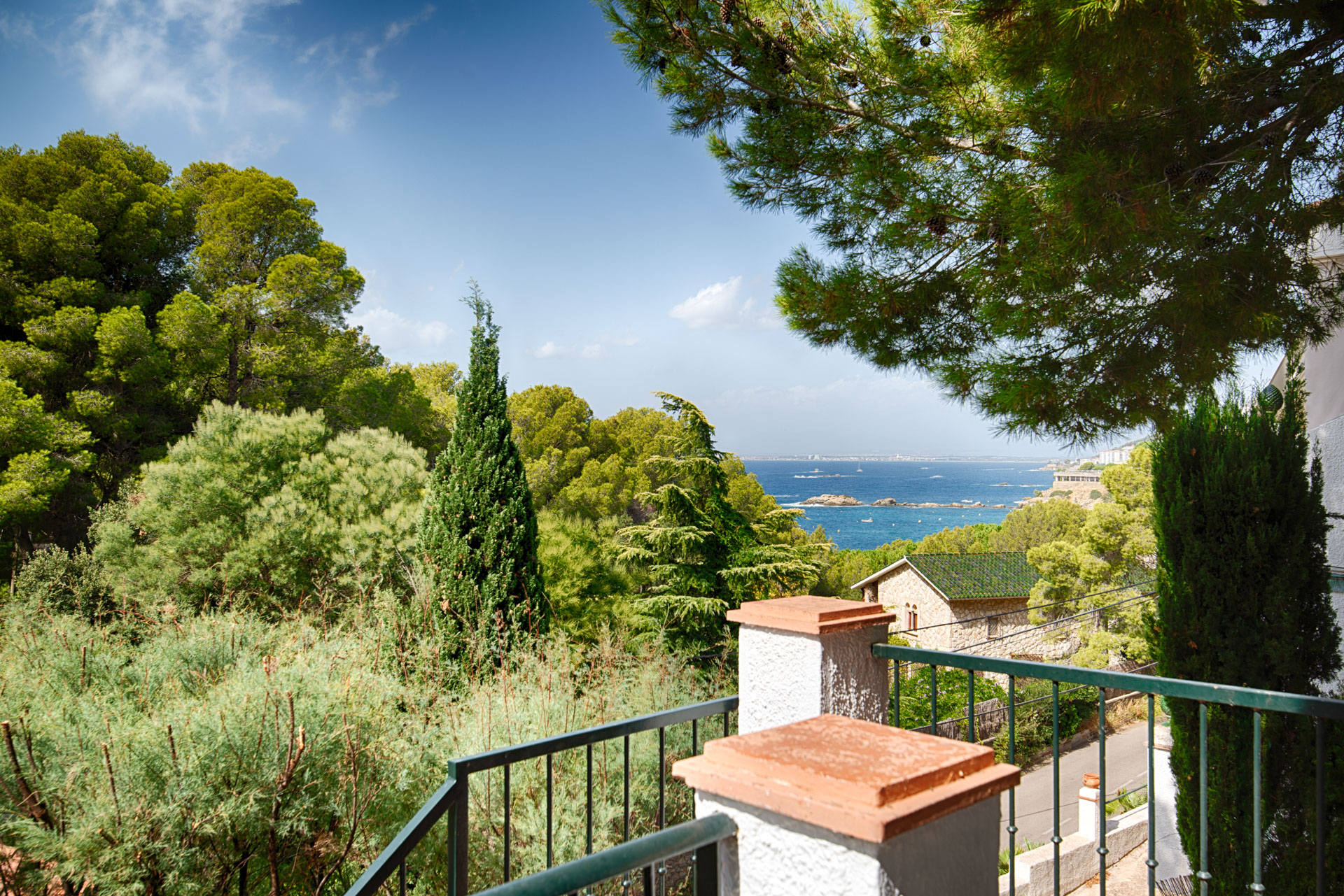 Casa en Almadraba a 4 minutos a pie de la playa, con vista al mar, jardín y garaje