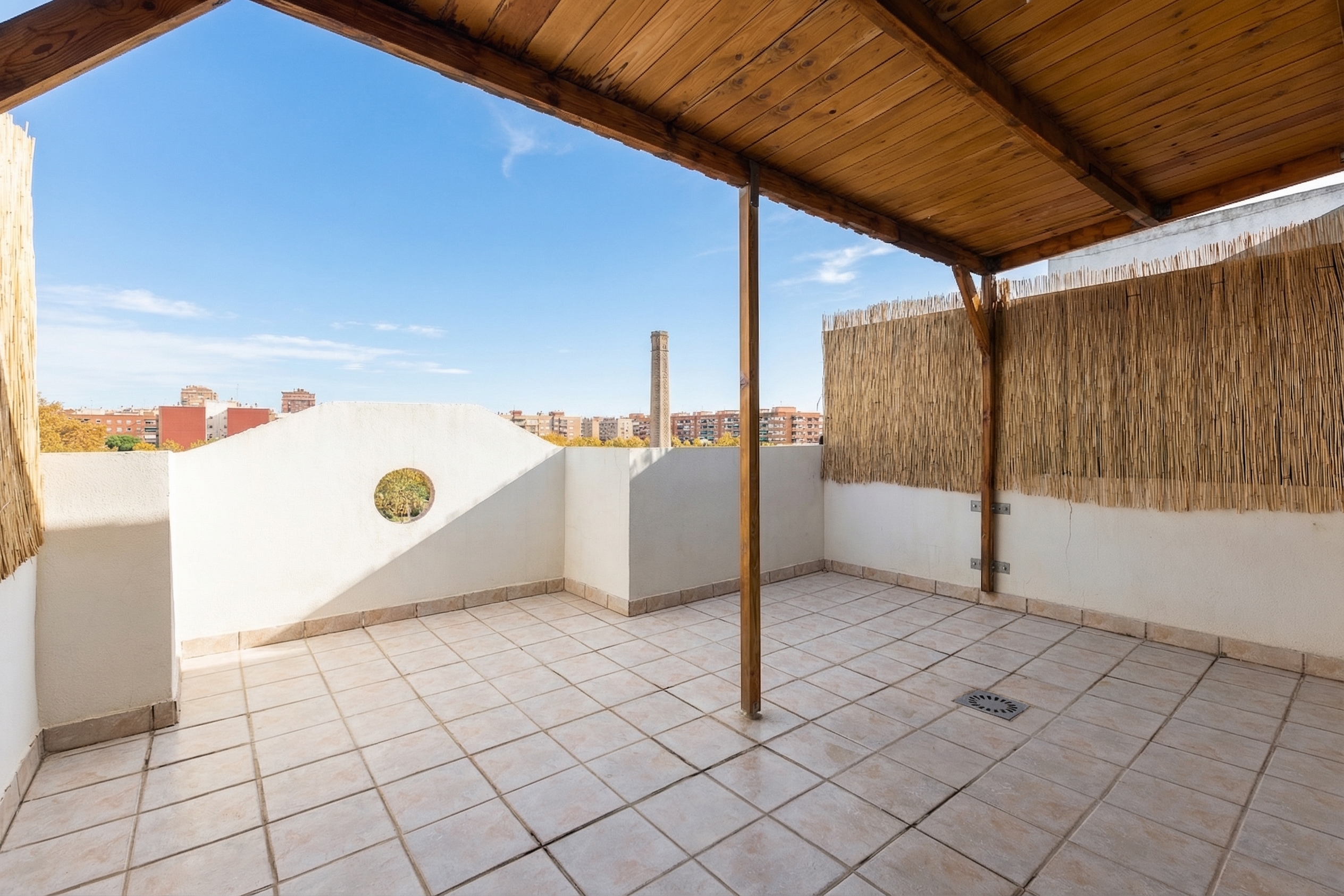 Duplex Penthouse with Terrace and Clear Views
