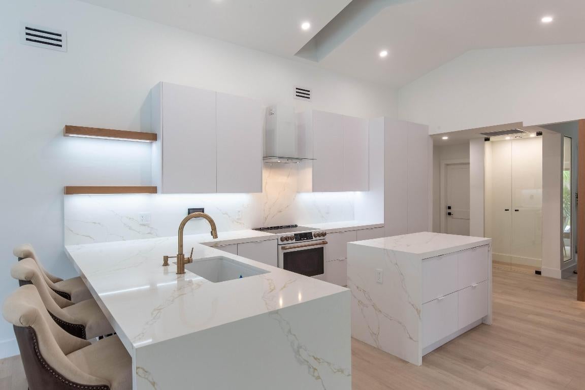 Updated Turnkey Equestrian Property in Wellington