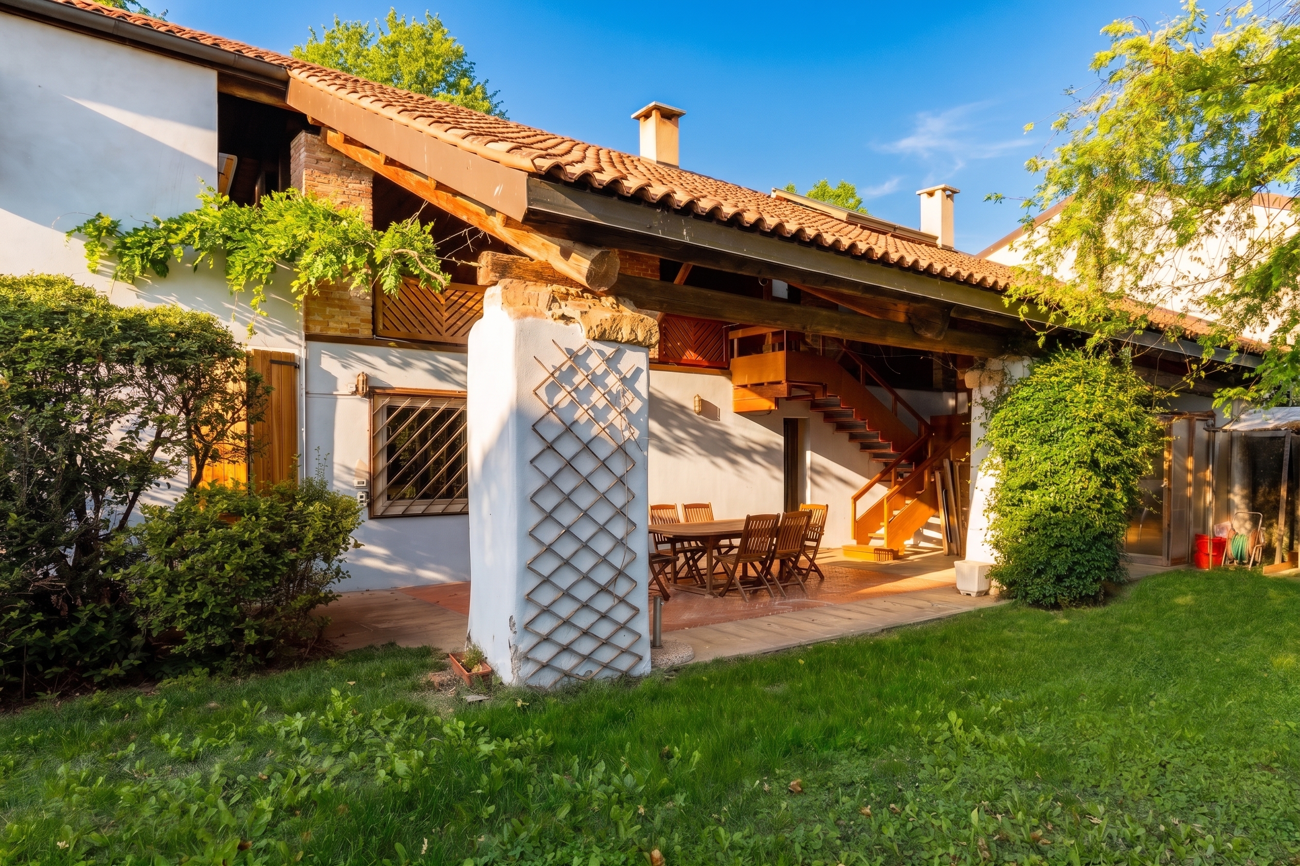 A quiet home surrounded by the greenery of Sossano [AI-modified]