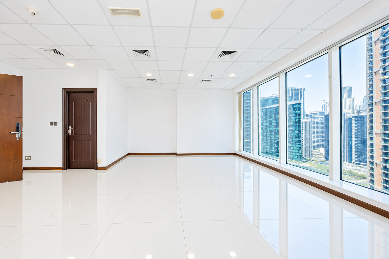 Open Space | Canal View | Private Pantry