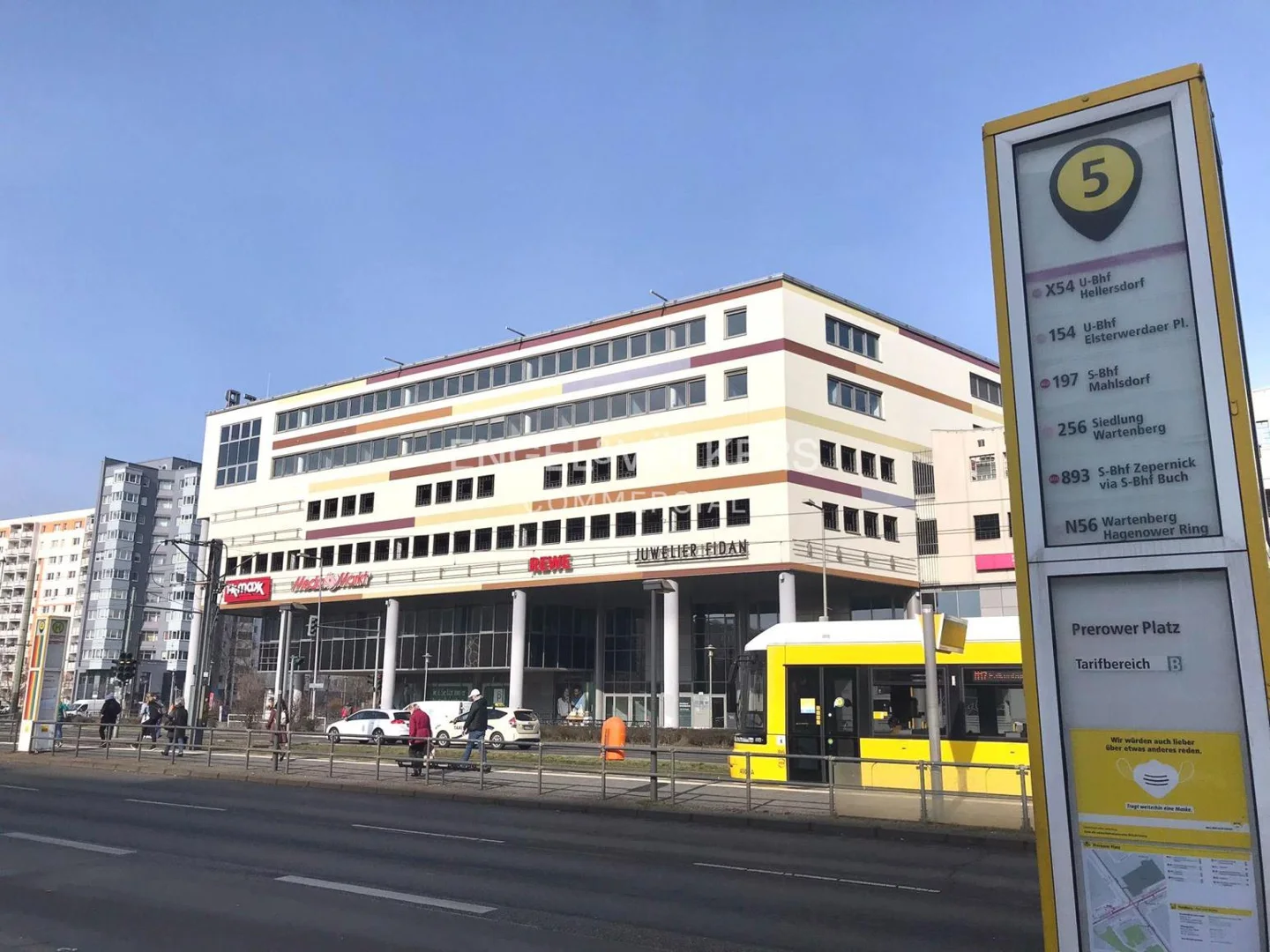 Linden-Center: Helle Büro- und Praxisflächen in Hohenschönhausen