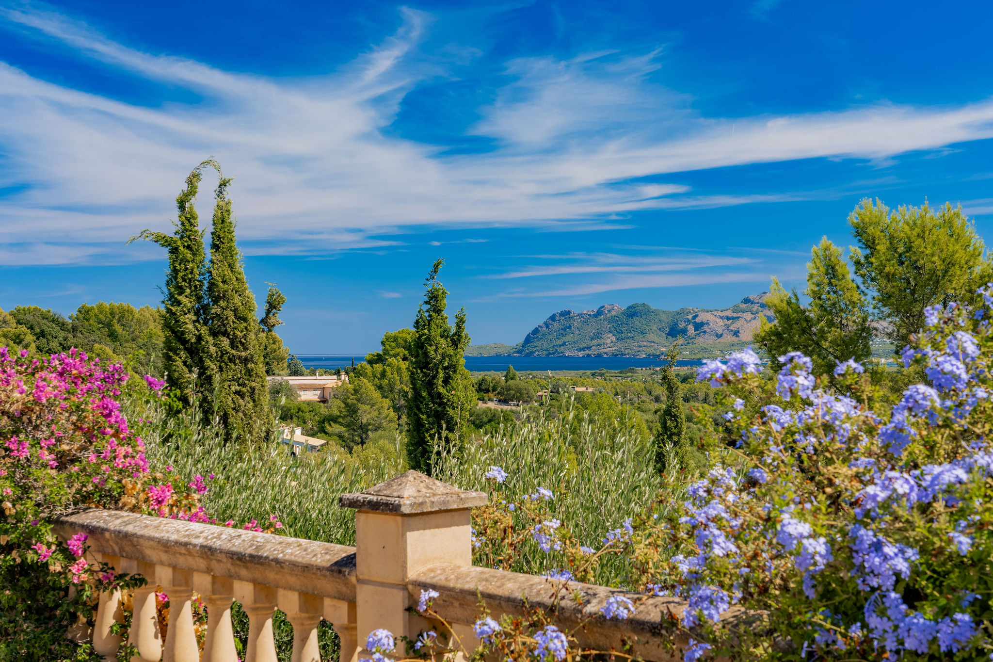 Exklusive Villa mit Panoramablick auf den Golfplatz Pollensa und die Bucht von Alcúdia