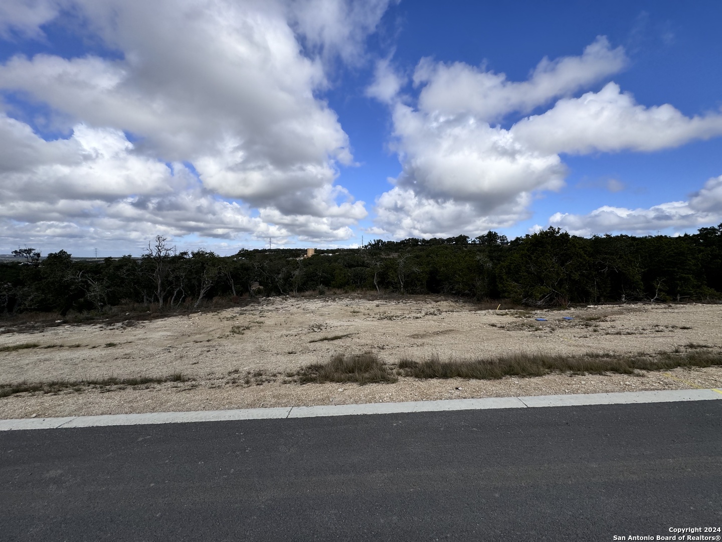 Great Lot in Belle Oaks