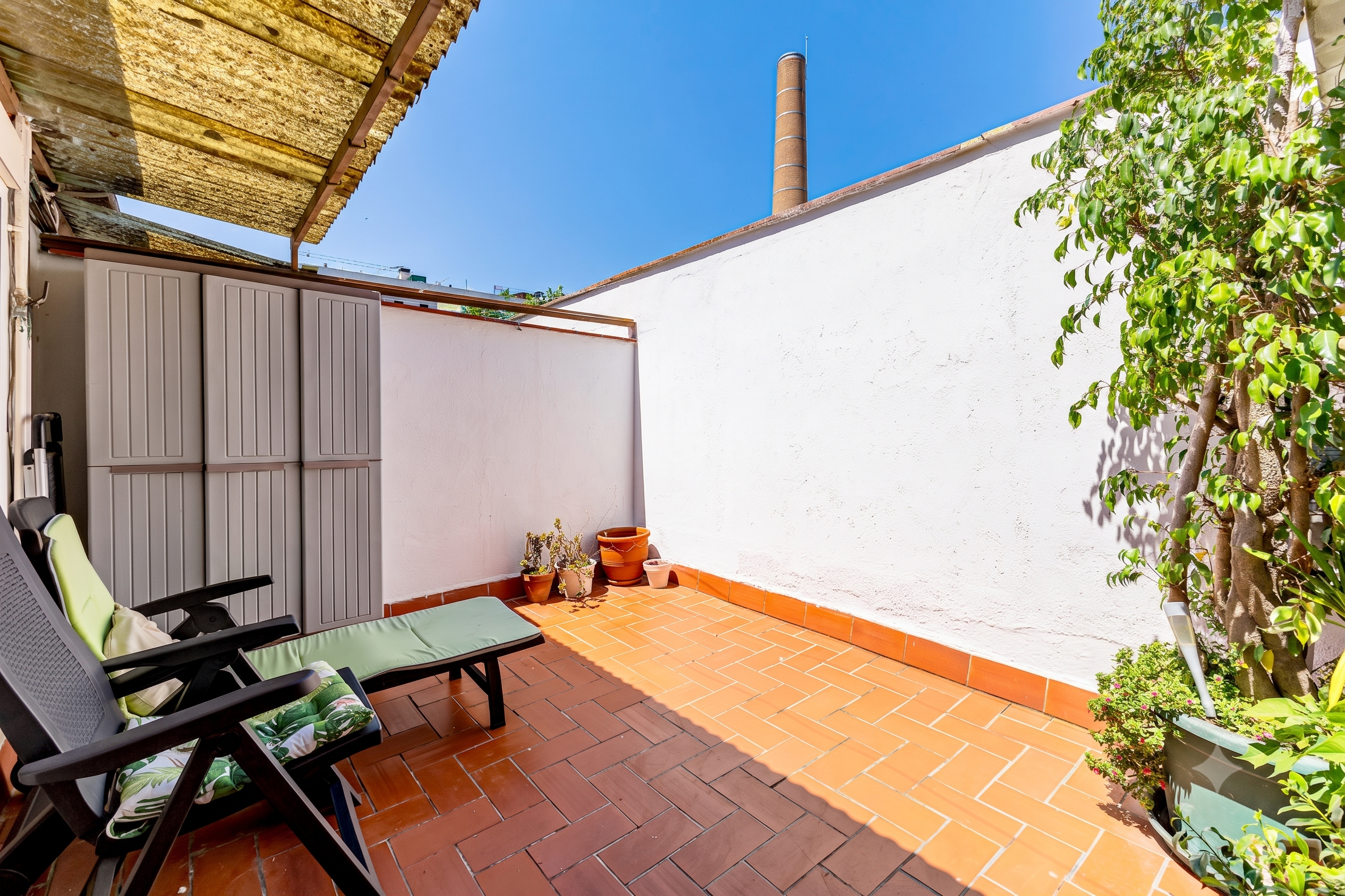 4-bedroom apartment with a terrace in the heart of Poblenou