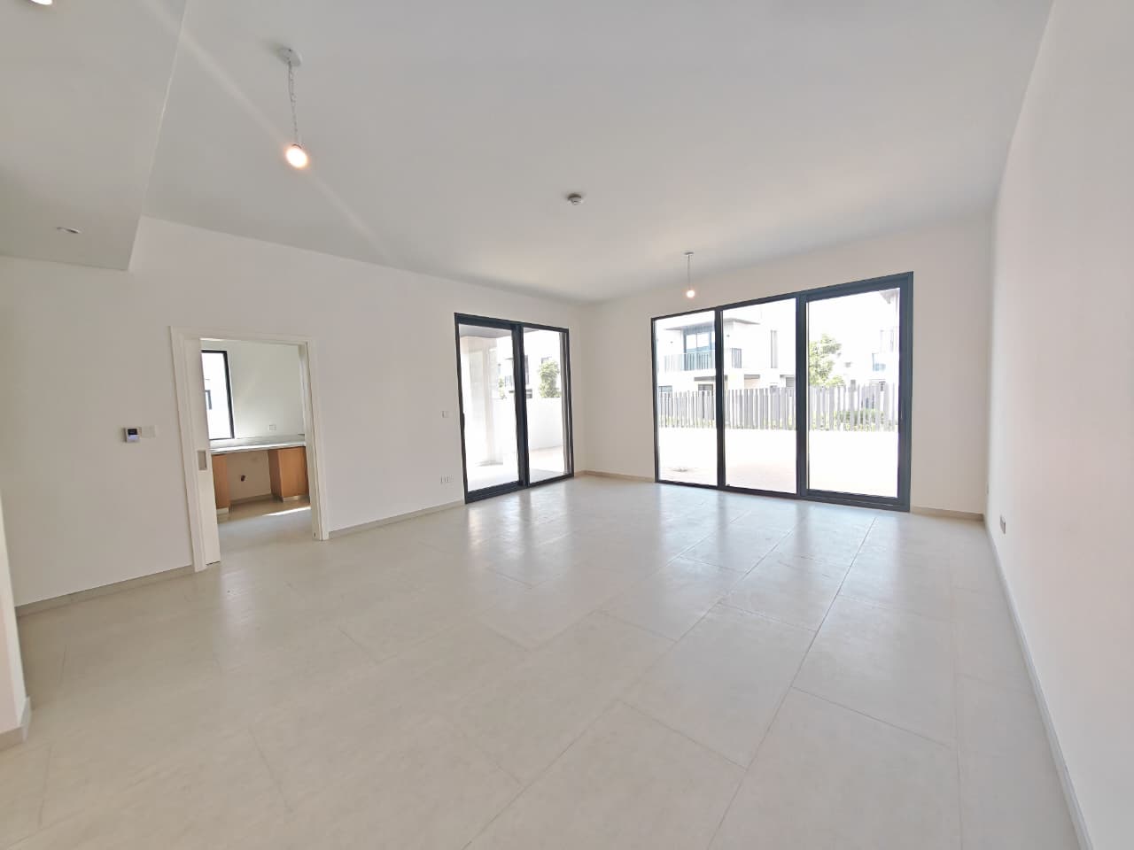 BRAND NEW | Corner Unit | Ensuite | Vacant