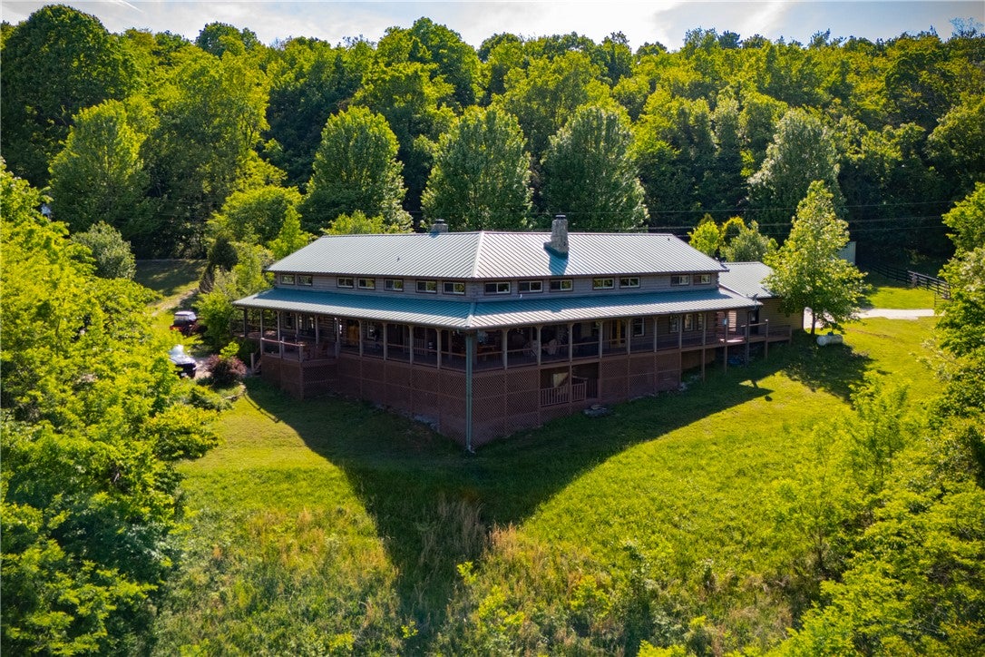 Legacy Estate on Nearly 100 Acres