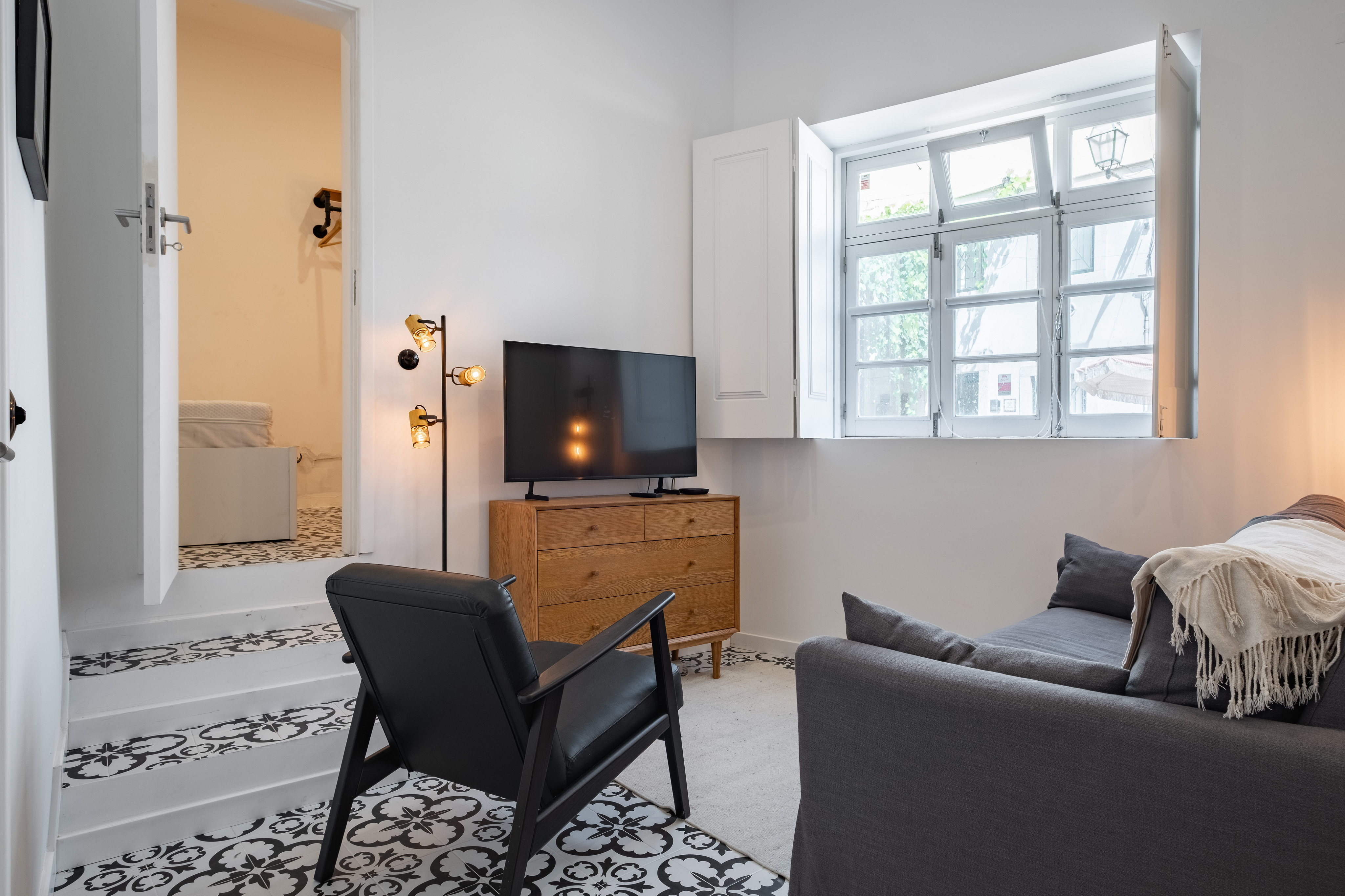 Charming Fully Renovated One-Bedroom Apartment in the Heart of Alfama