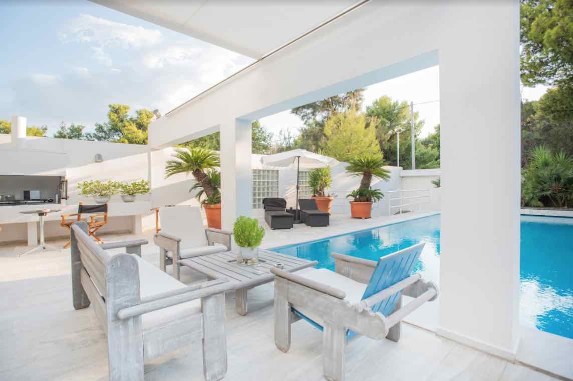 Timeless detached residence just a 5-minute walk from Vouliagmeni beach