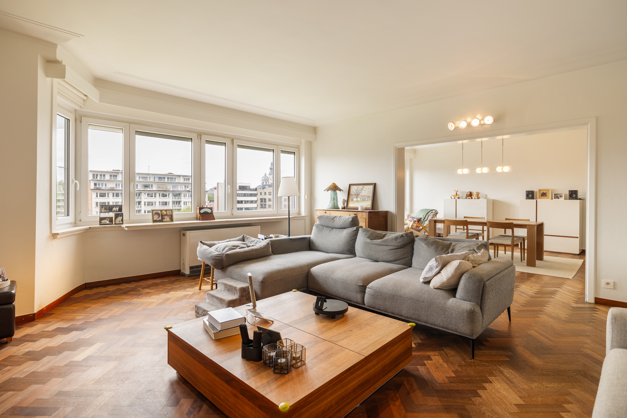 Stylishly renovated apartment with sweeping views, right by 'Zuidpark'